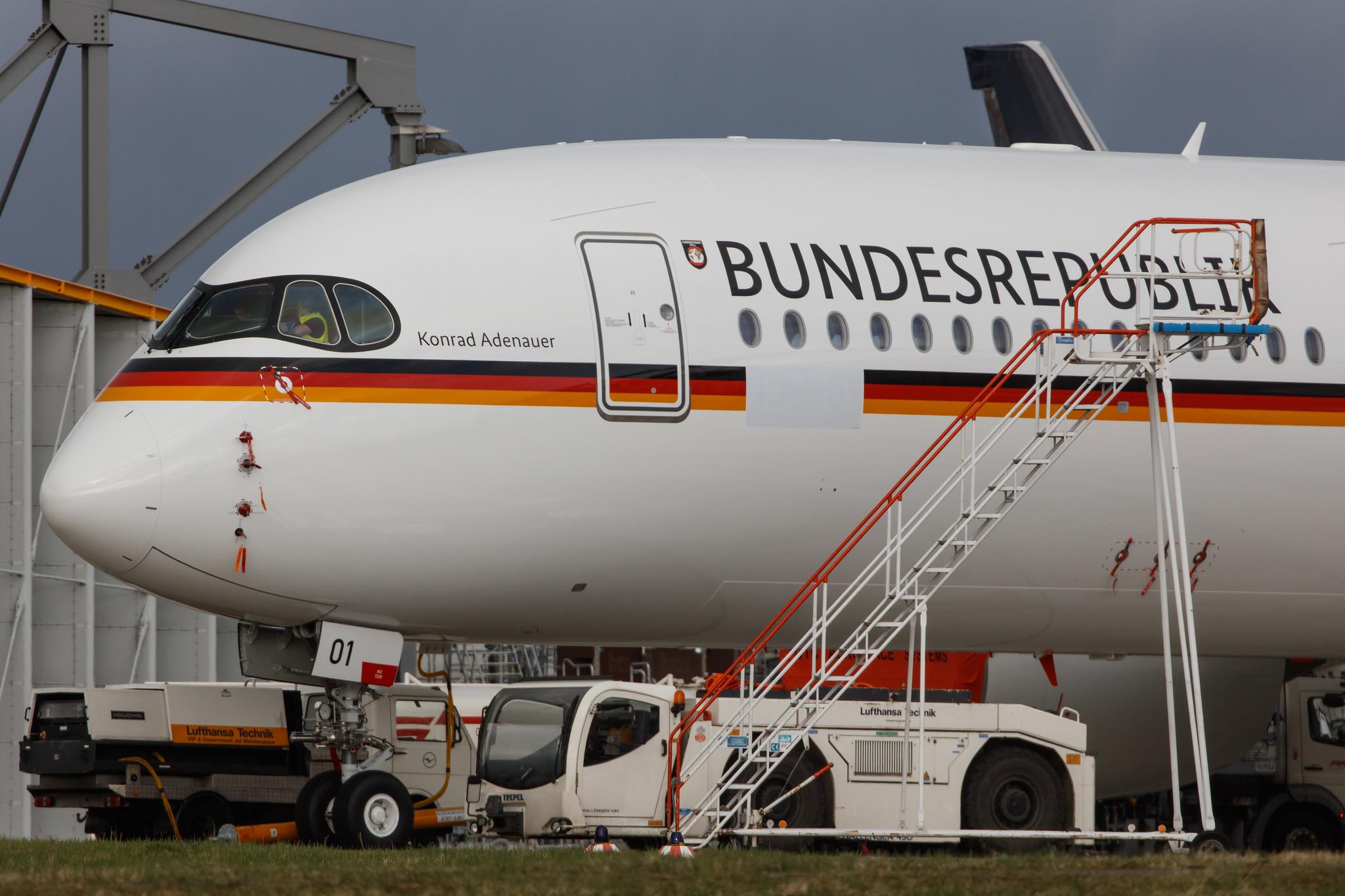 Hamburg Airport: German Air Force (/ GAF) |  Airbus A350-941CJ A359 | D-AGVT | MSN 468