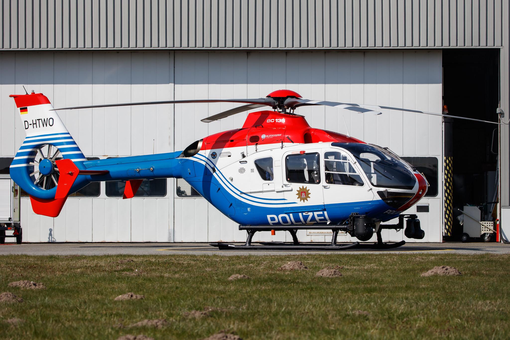 Hamburg Airport: Polizei Hamburg | Airbus Helicopters H135 EC35 | D-HTWO | MSN 0343