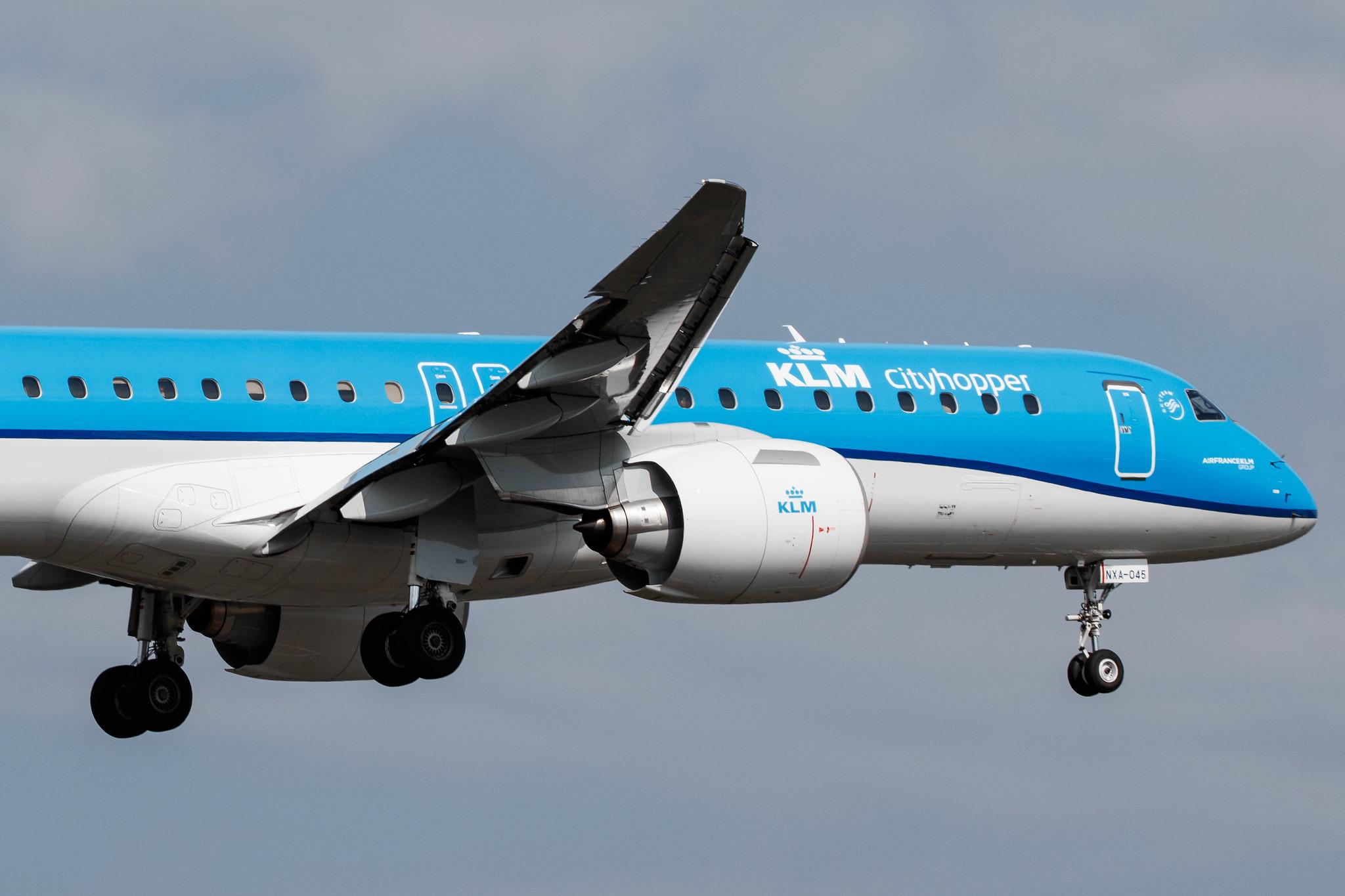 Hamburg Airport: KLM (KL / KLM) | Operator: KLM Cityhopper |  Embraer E195-E2 E295 | PH-NXA | MSN 19020045