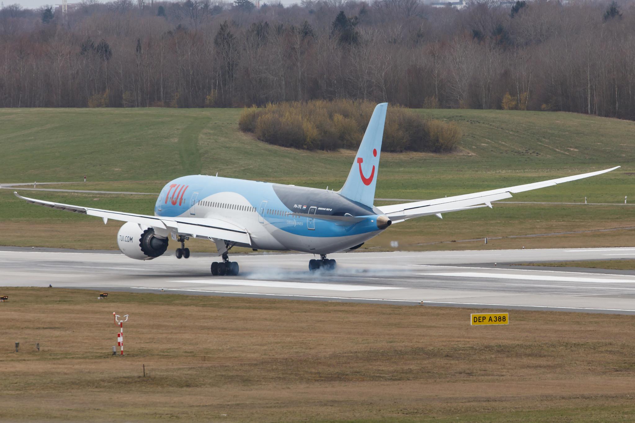 Hamburg Airport: TUI (X3 / TUI) | Operator: TUI fly Netherlands |  Boeing 787-8 Dreamliner B788 | PH-TFL | MSN 37228