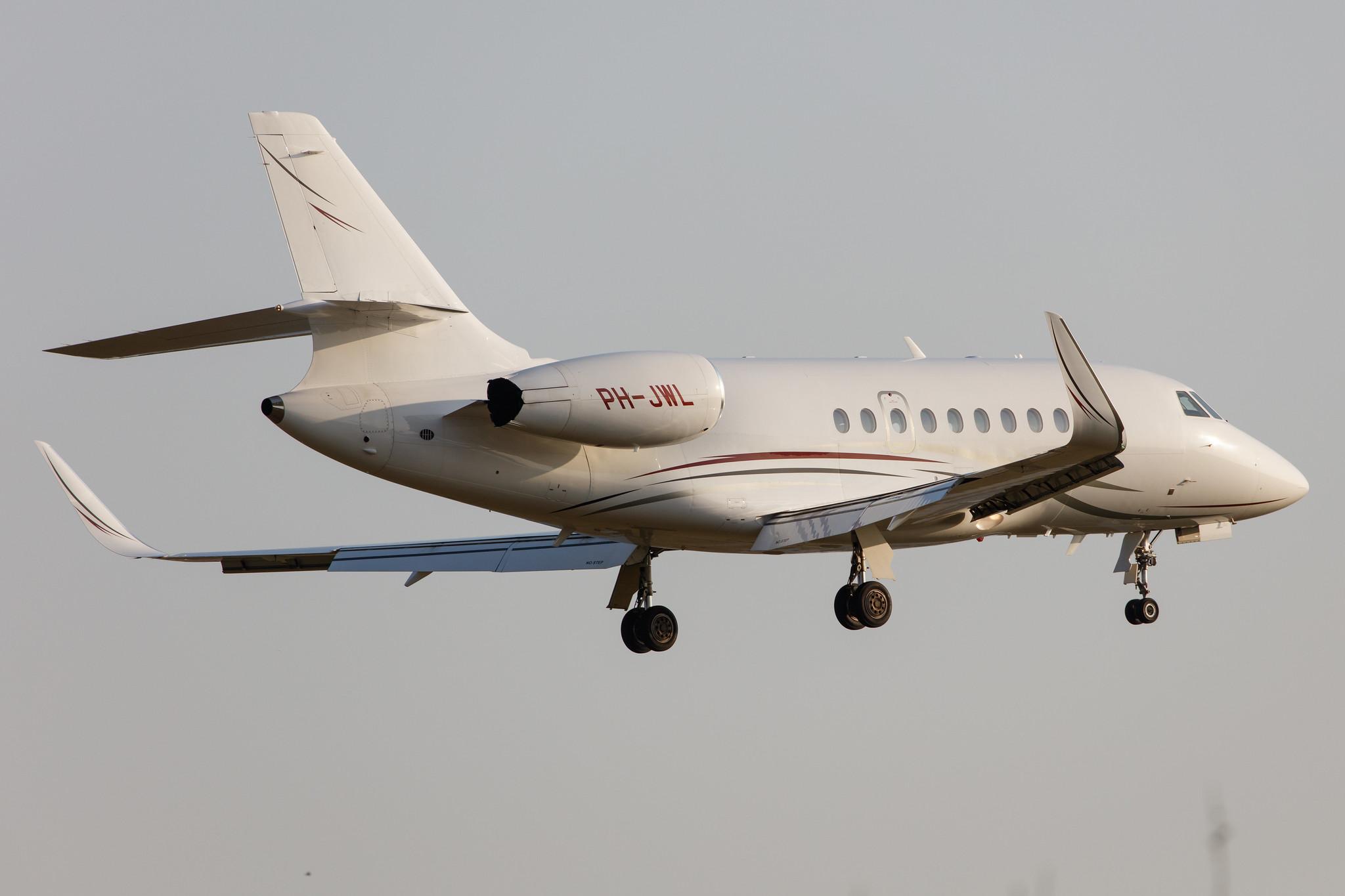 Hamburg Airport: Cartier Europe | Dassault Falcon 2000LX F2TH | PH-JWL | MSN 276