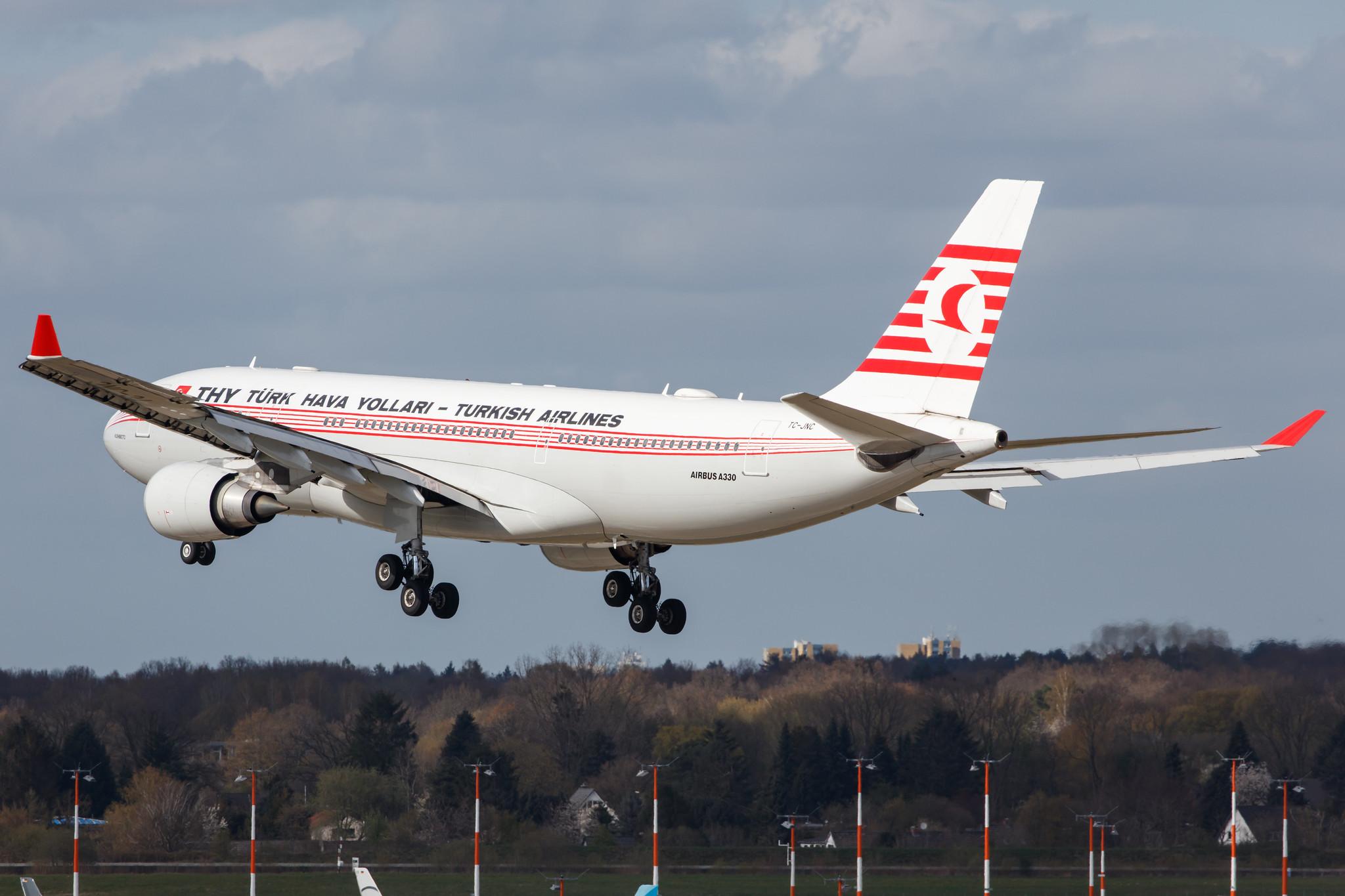 Hamburg Airport: Turkish Airlines (TK / THY) |  Livery: Retro Livery |  Airbus A330-203 A332 | TC-JNC | MSN 0742