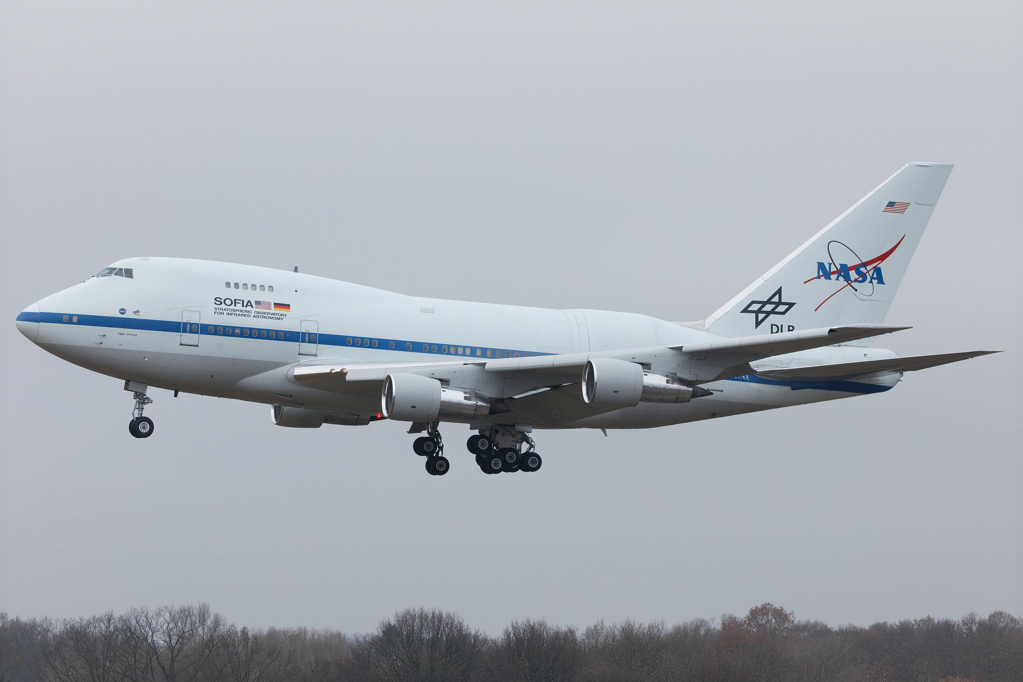 Hamburg Airport: NASA |  Boeing 747SP-21 B74S | N747NA | MSN 21441