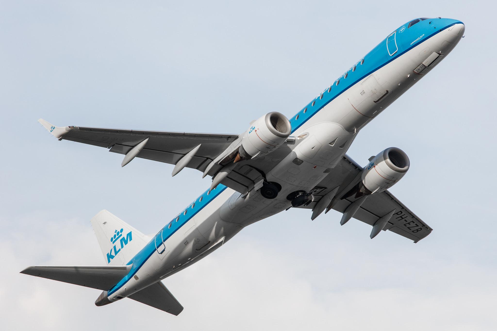 Hamburg Airport: KLM (KL / KLM) | Operator: KLM Cityhopper |  Embraer E190STD E190 | PH-EZB | MSN 19000235