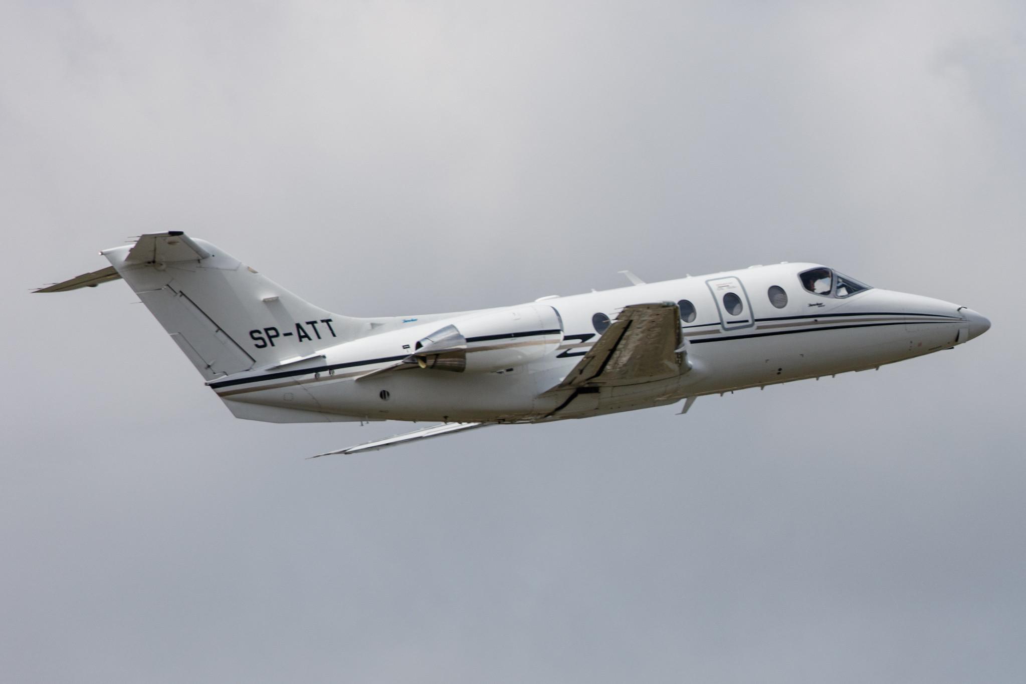 Hamburg Airport: Smart Jet |  Hawker Beechcraft 400XP BE40 | SP-ATT | MSN RK-480