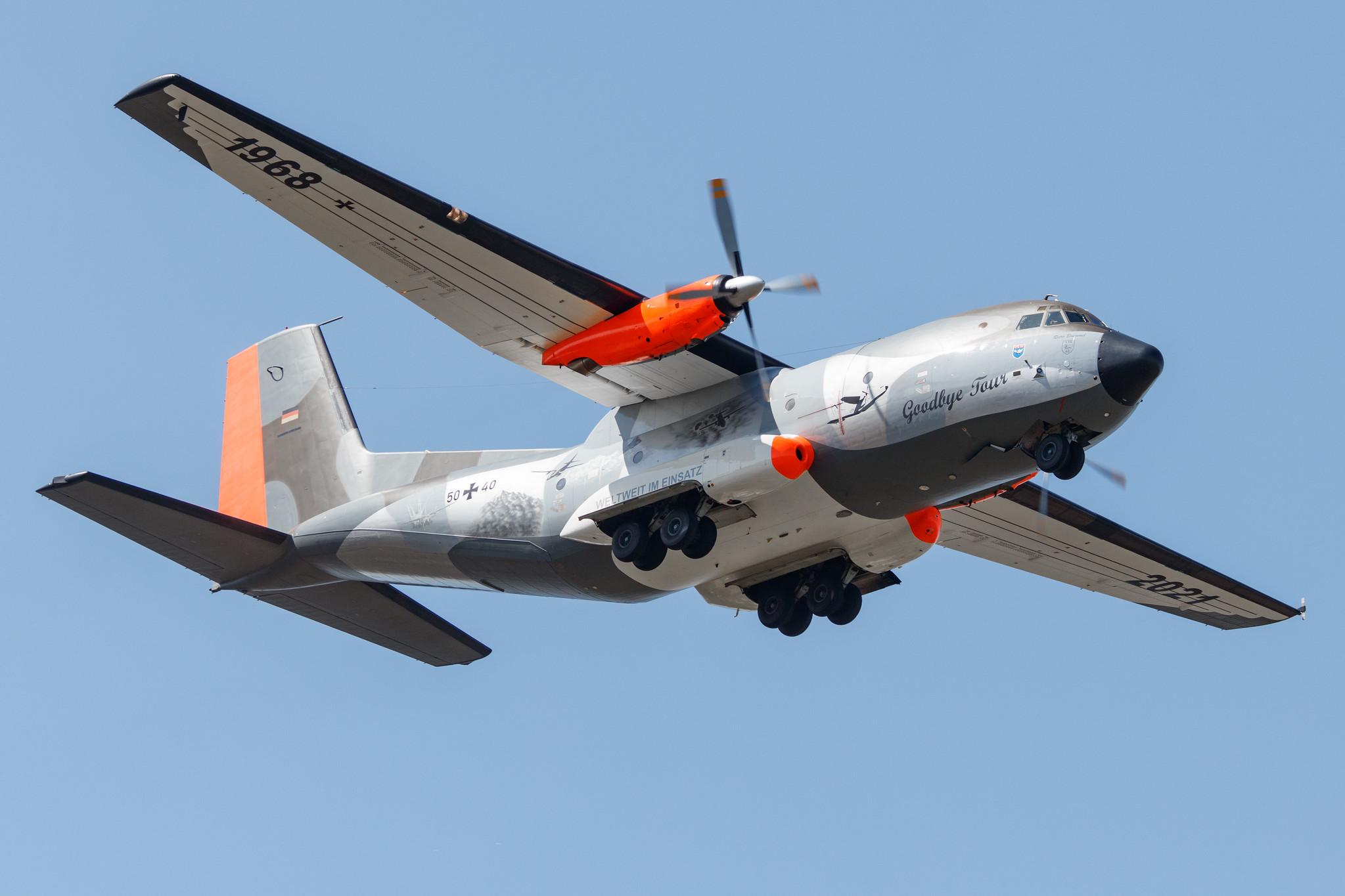 Hamburg Airport: German Air Force (/ GAF) | Transall C-160D C160 | 50+40 | MSN D62