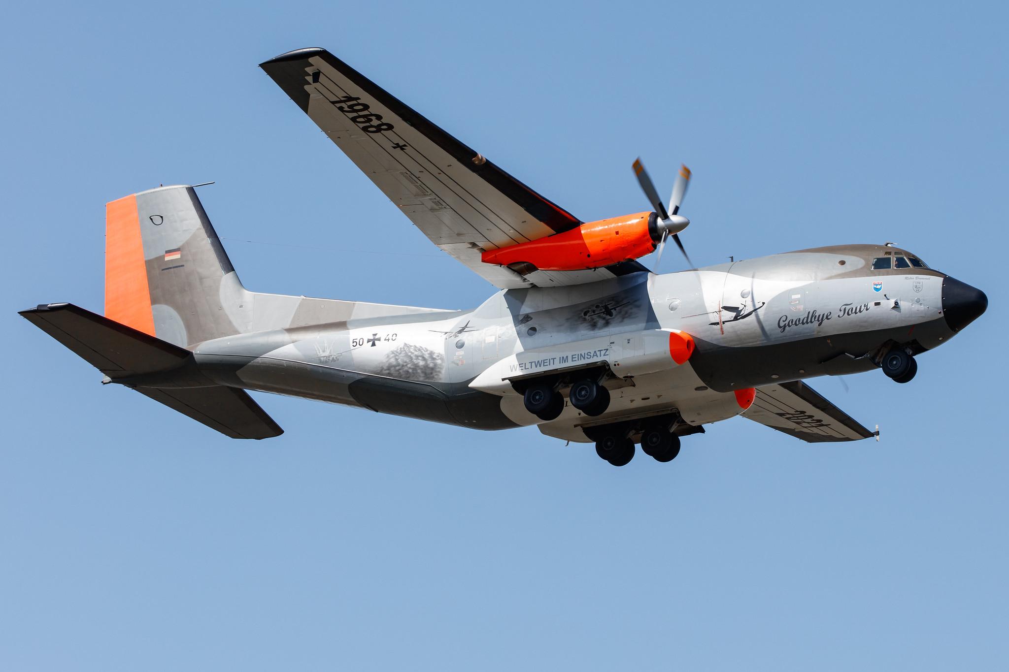 Hamburg Airport: German Air Force (/ GAF) | Transall C-160D C160 | 50+40 | MSN D62