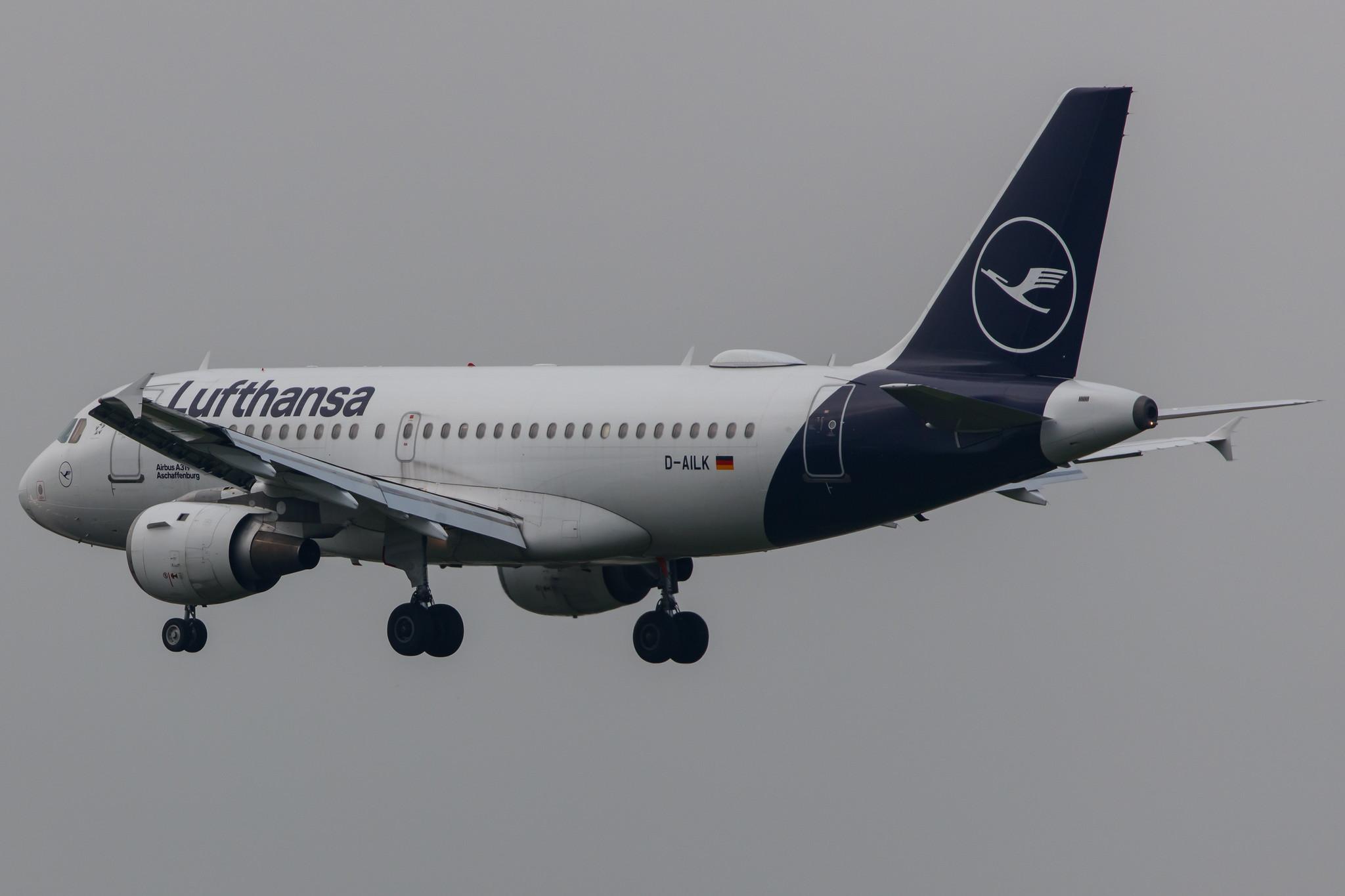 Hamburg Airport: Lufthansa (LH / DLH) |  Airbus A319-114 A319 | D-AILK | MSN 0679