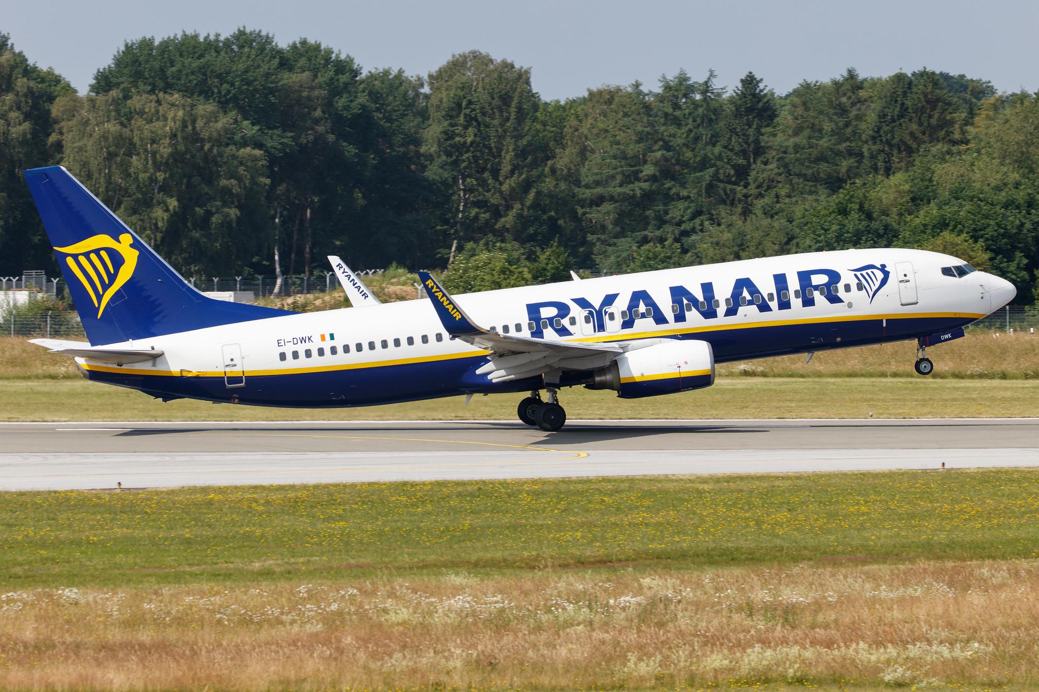 Hamburg Airport: Ryanair (FR / RYR) |  Boeing 737-8AS B738 | EI-DWK | MSN 36078