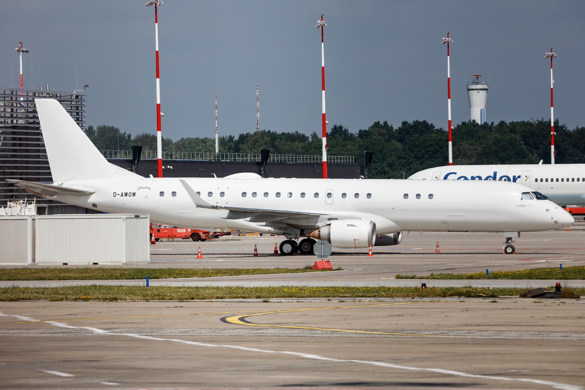 Hamburg Airport: Air Hamburg |  Embraer Lineage 1000 E190 | D-AWOW | MSN 19000732