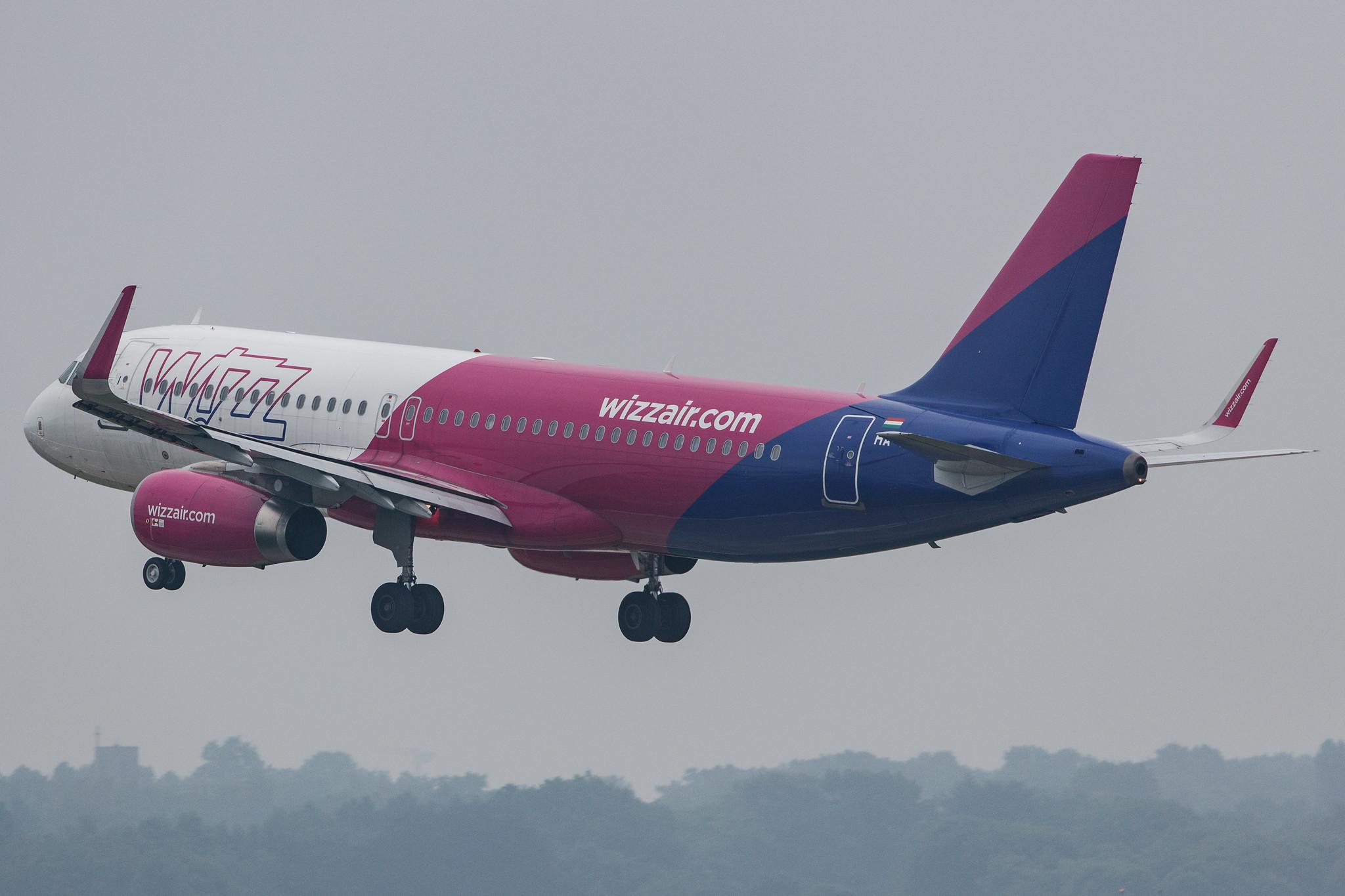Hamburg Airport: Wizz Air (W6 / WZZ) |  Airbus A320-232 A320 | HA-LWS | MSN 5608