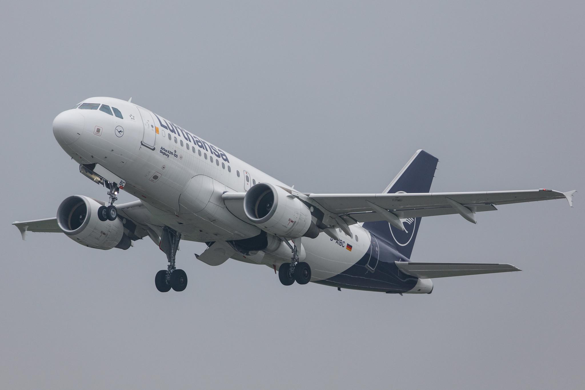 Hamburg Airport: Lufthansa (LH / DLH) |  Airbus A319-112 A319 | D-AIBC | MSN 4332