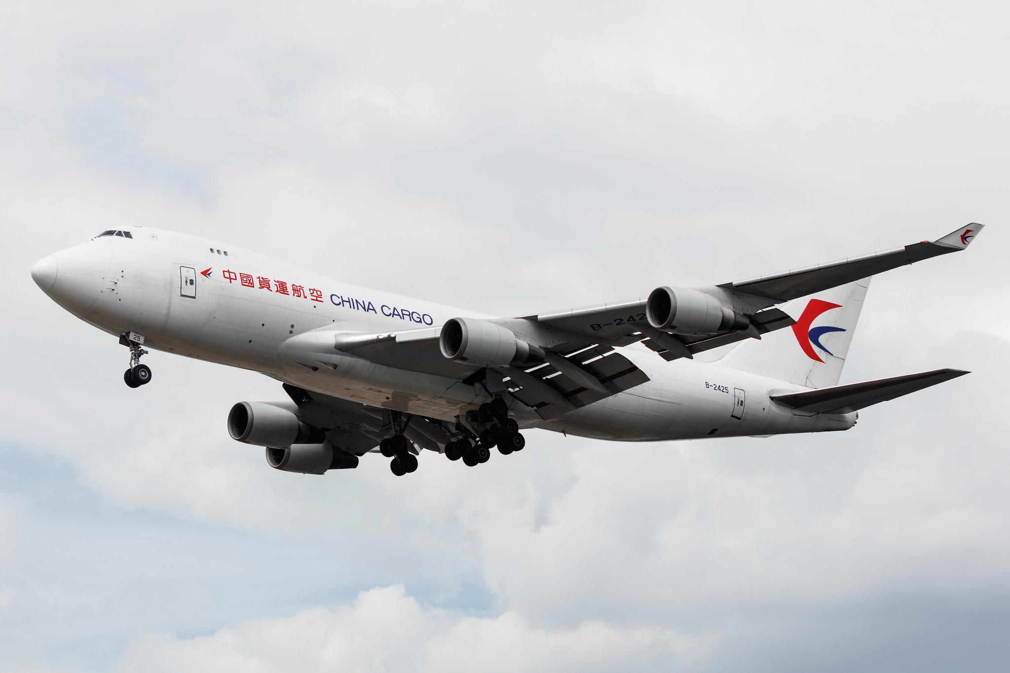 Frankfurt Airport: China Cargo Airlines (CK / CKK) |  Boeing 747-40BF(ER) B744 | B-2425 | MSN 35207