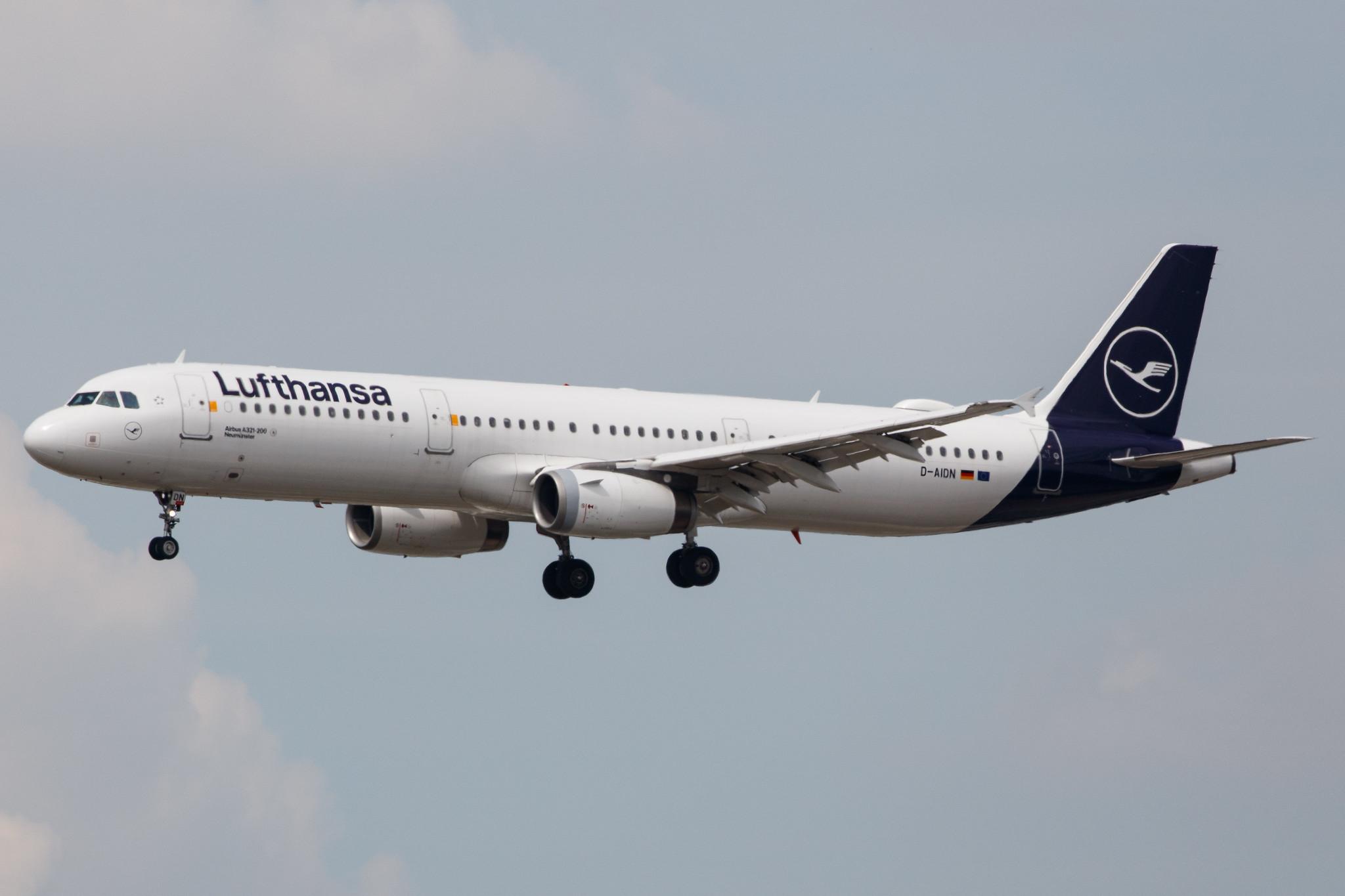 Frankfurt Airport: Lufthansa (LH / DLH) |  Airbus A321-231 A321 | D-AIDN | MSN 4976