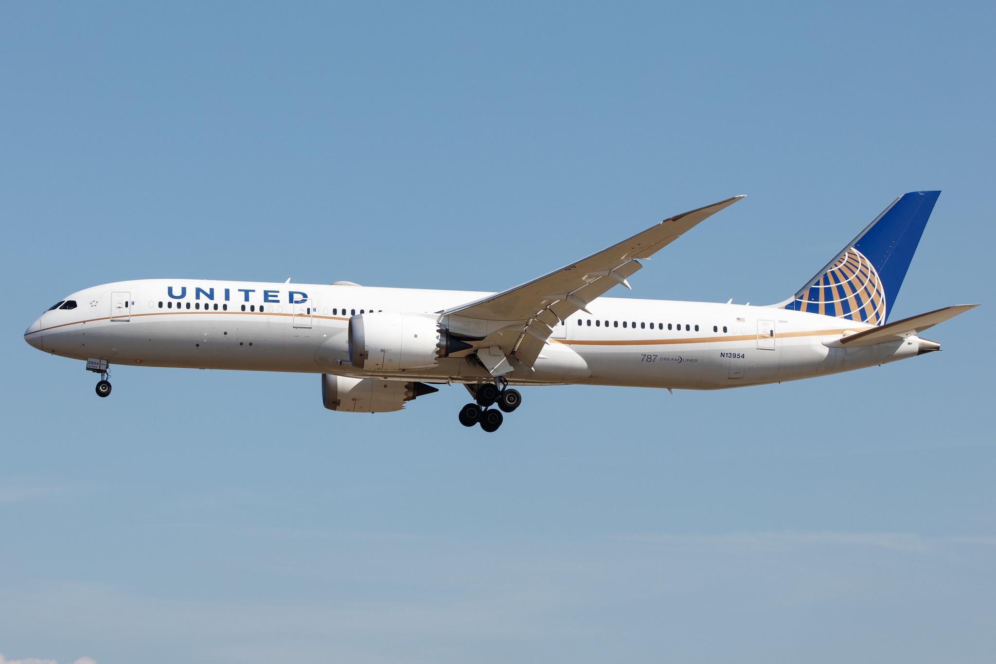 Frankfurt Airport: United Airlines (UA / UAL) |  Boeing 787-9 Dreamliner B789 | N13954 | MSN 36405