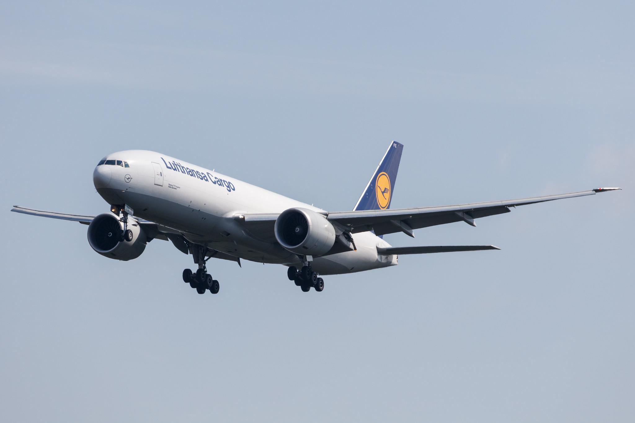 Frankfurt Airport: Lufthansa Cargo (/ GEC) |  Boeing 777-FBT B77L | D-ALFE | MSN 41678