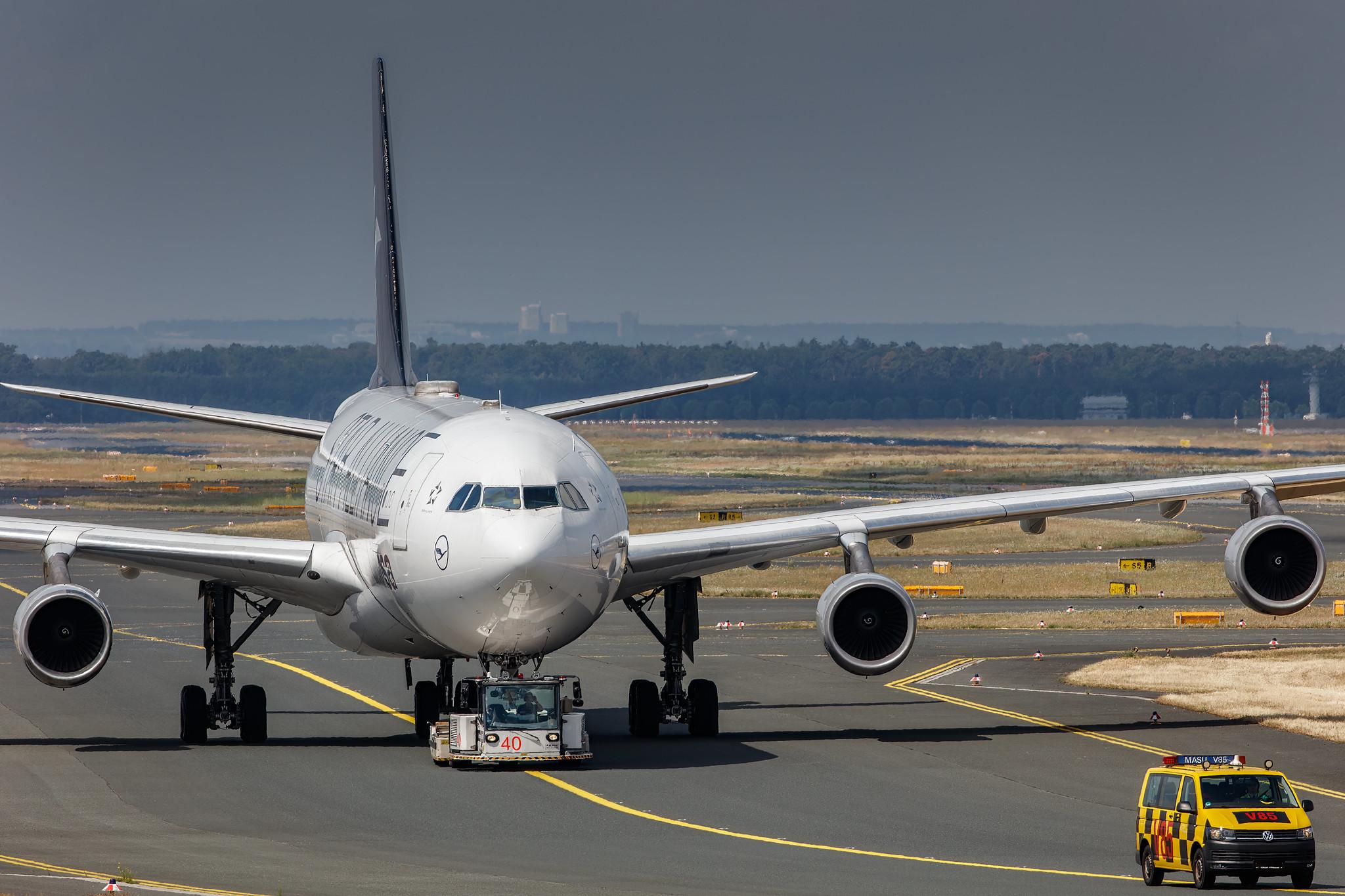 Frankfurt Airport: Lufthansa (LH / DLH) |  Livery: Star Alliance Livery |  Airbus A340-313 A343 | D-AIGV | MSN 0325
