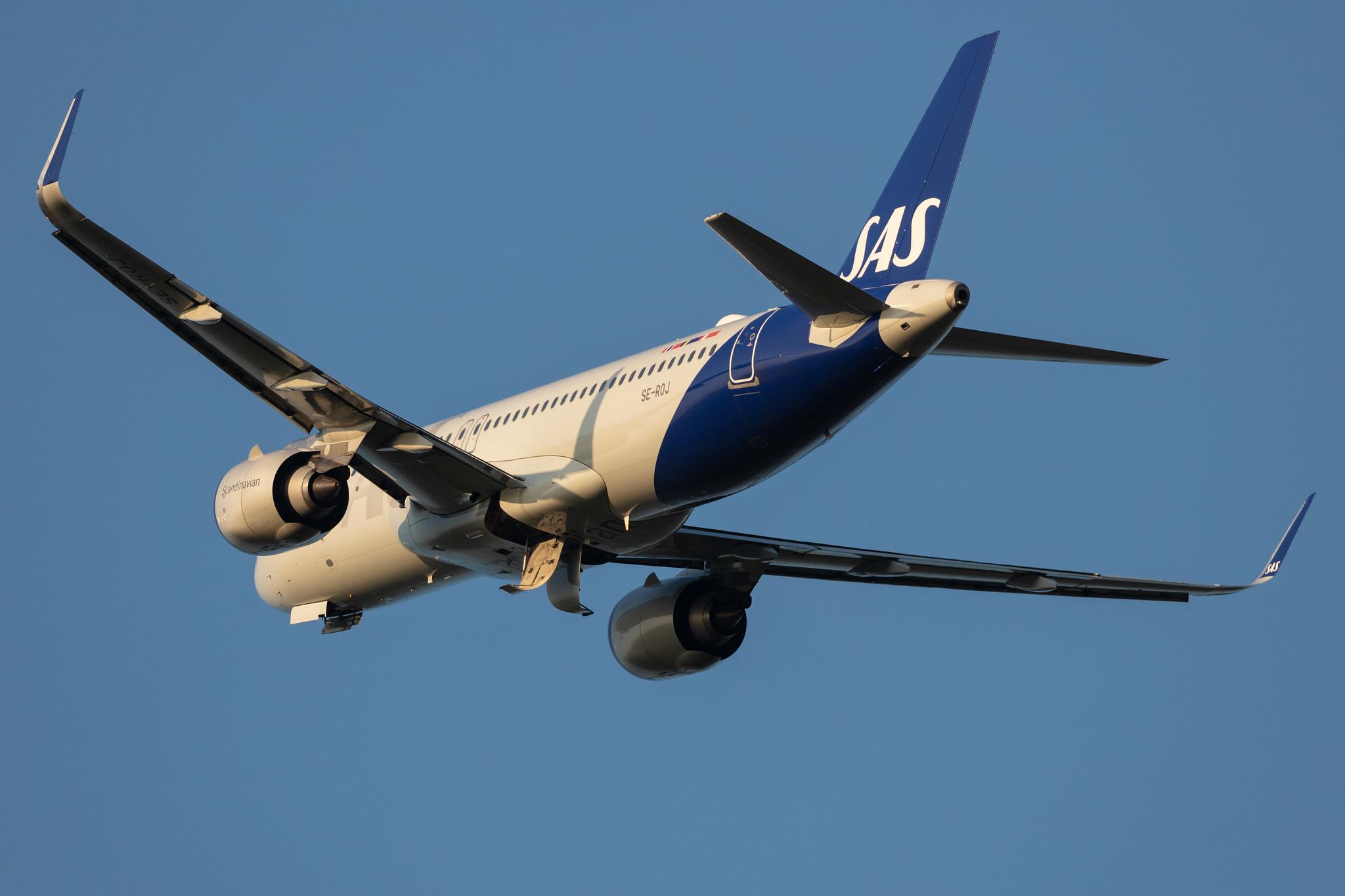 Amsterdam Schiphol: SAS (SK / SAS) |  Airbus A320-251N A20N | SE-ROJ | MSN 9312
