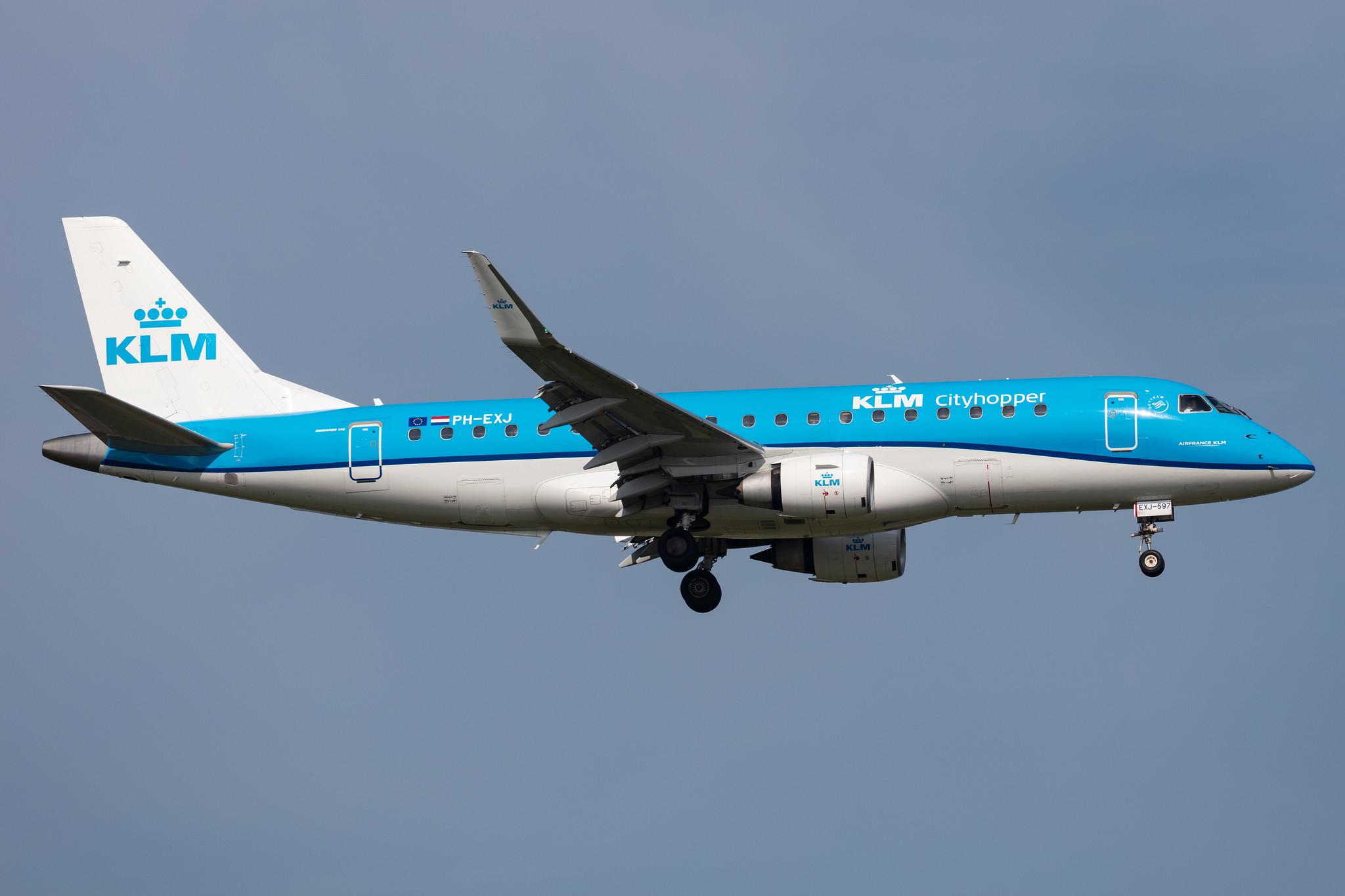 Amsterdam Schiphol: KLM (KL / KLM) | Operator: KLM Cityhopper |  Embraer E175STD E75L | PH-EXJ | MSN 17000597