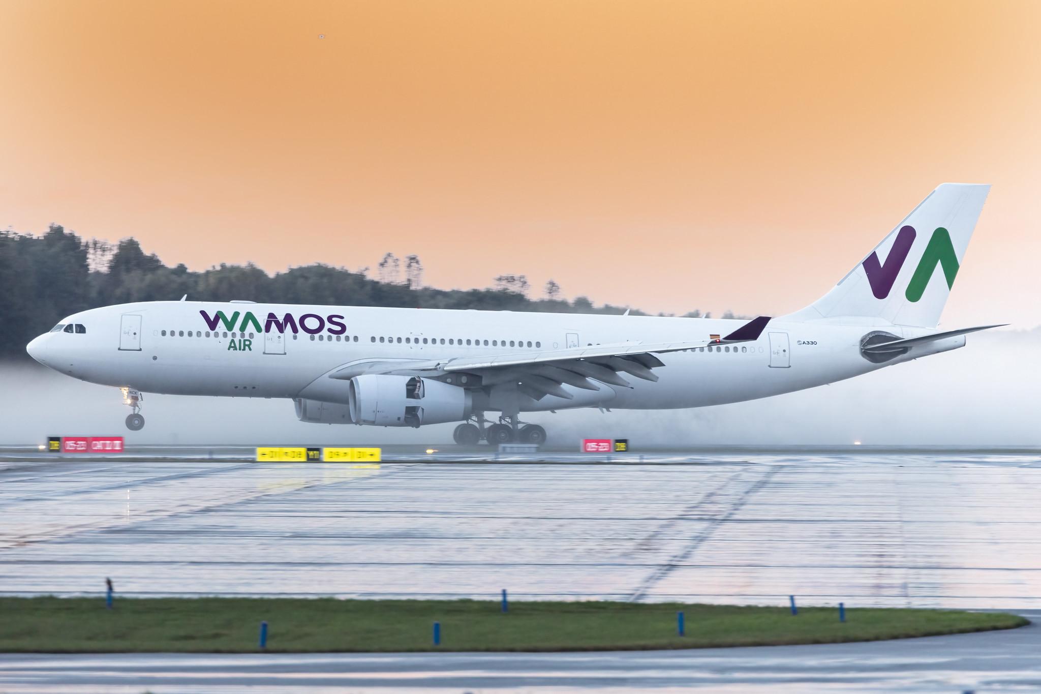 Hamburg Airport: Wamos Air (EB / PLM) |  Airbus A330-243 A332 | EC-NCK | MSN 0840