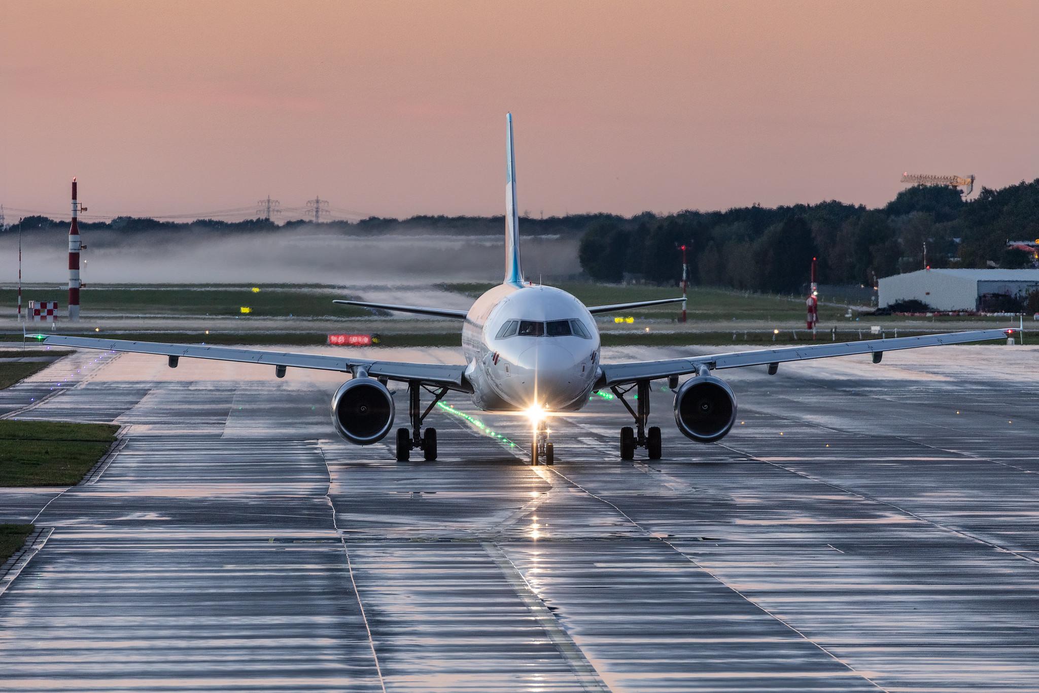 Hamburg Airport: Eurowings (EW / EWG) |  Airbus A320-214 A320 | D-ABNU | MSN 2591
