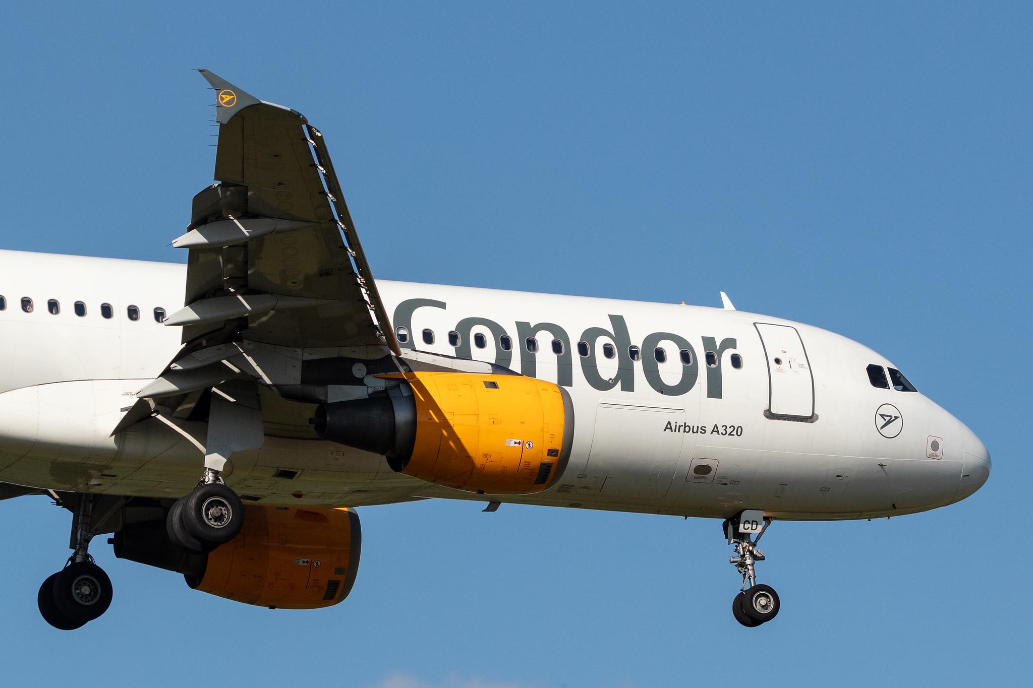 Hamburg Airport: Condor (DE / CFG) |  Airbus A320-212 A320 | D-AICD | MSN 0884