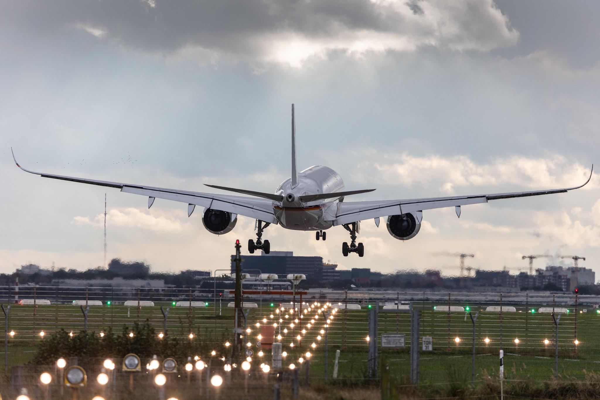 Hamburg Airport: German Air Force  (/ GAF) | Airbus A350-941 A359  | 10+03 | MSN 416