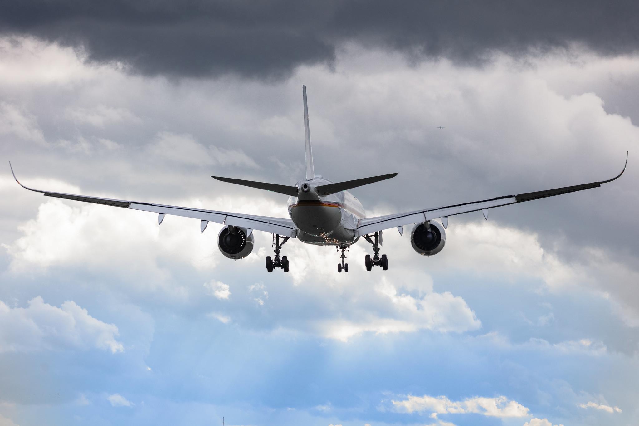 Hamburg Airport: German Air Force  (/ GAF) | Airbus A350-941 A359  | 10+03 | MSN 416