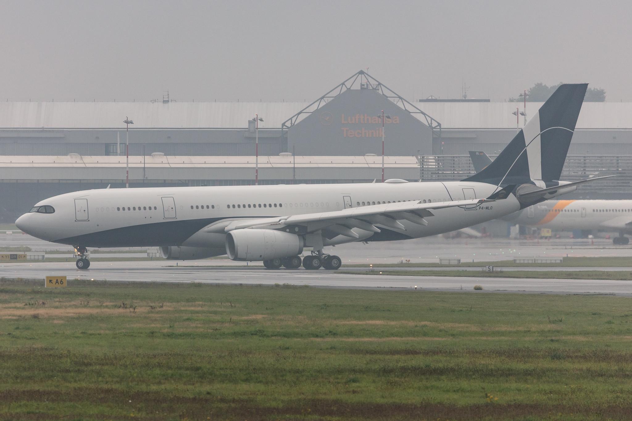 Hamburg Airport: Comlux Aruba (CS / CXB) |  Airbus A330-243 A332 | P4-MLO | MSN 0451