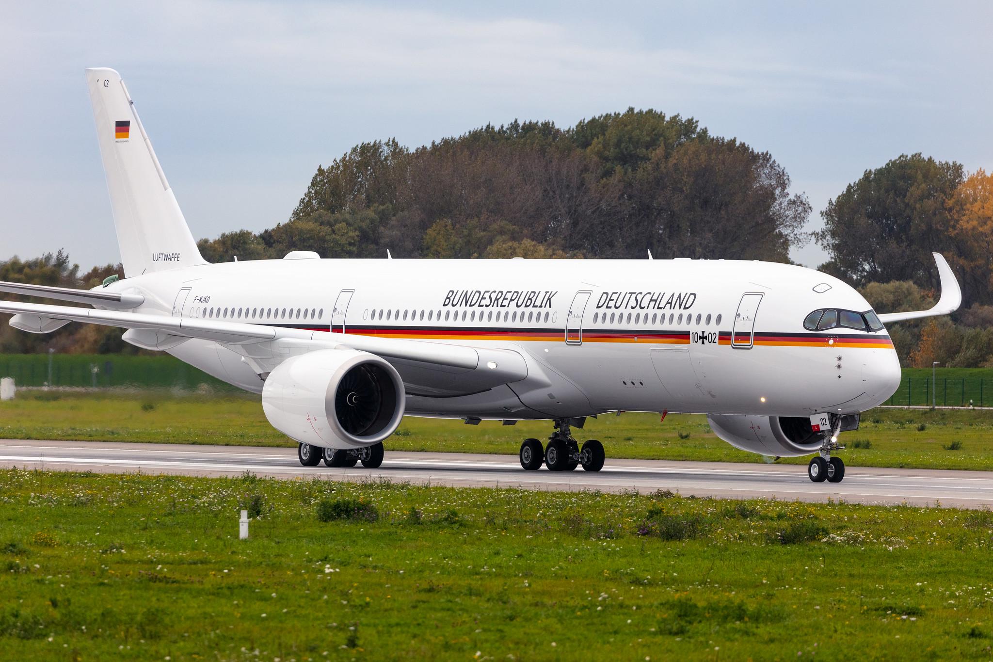 Hamburg Finkenwerder: German Air Force (/ GAF) | Airbus A350-941 (A359)  | F-WJKO | MSN 526