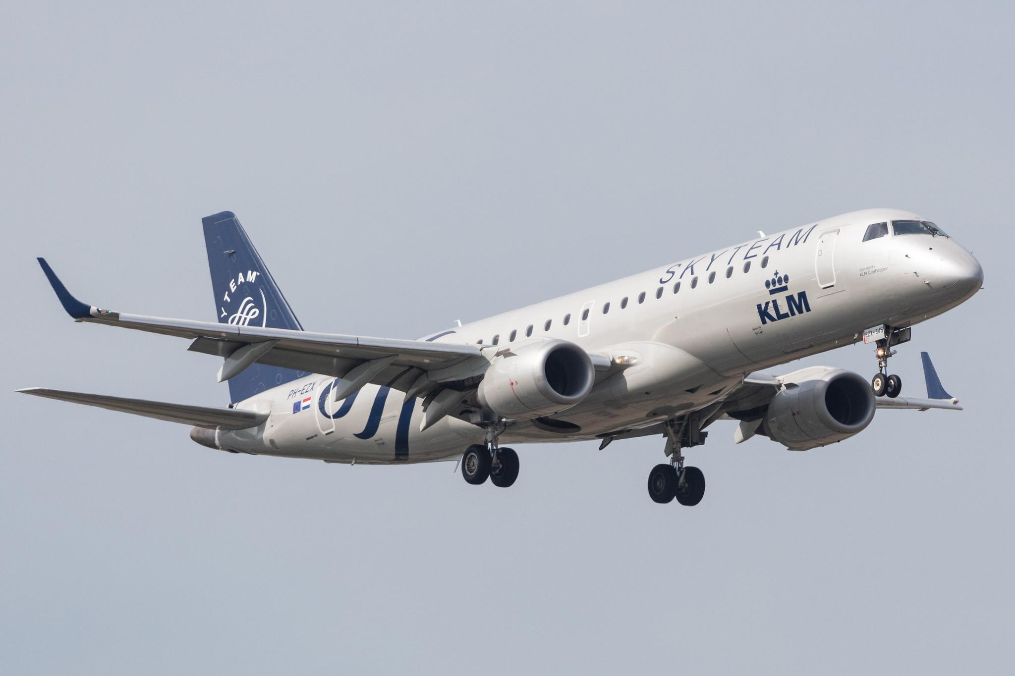 Amsterdam Schiphol: KLM (KL / KLM) |  Livery: SkyTeam Livery | Operator: KLM Cityhopper |  Embraer E190STD E190 | PH-EZX | MSN 19000545