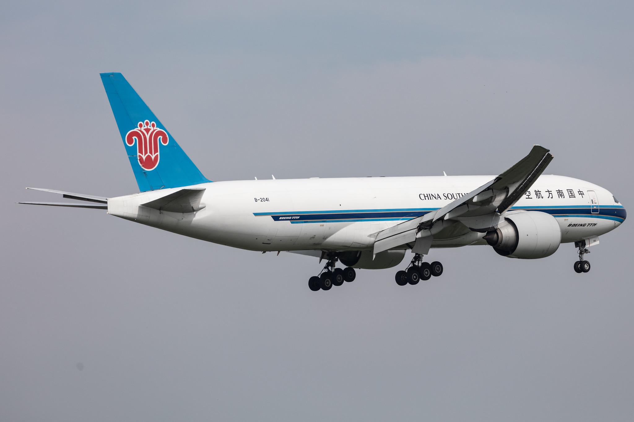 Amsterdam Schiphol: China Southern Cargo (CZ / CSN) | Operator: China Southern Airlines |  Boeing 777-F1B B77L | B-2041 | MSN 41632