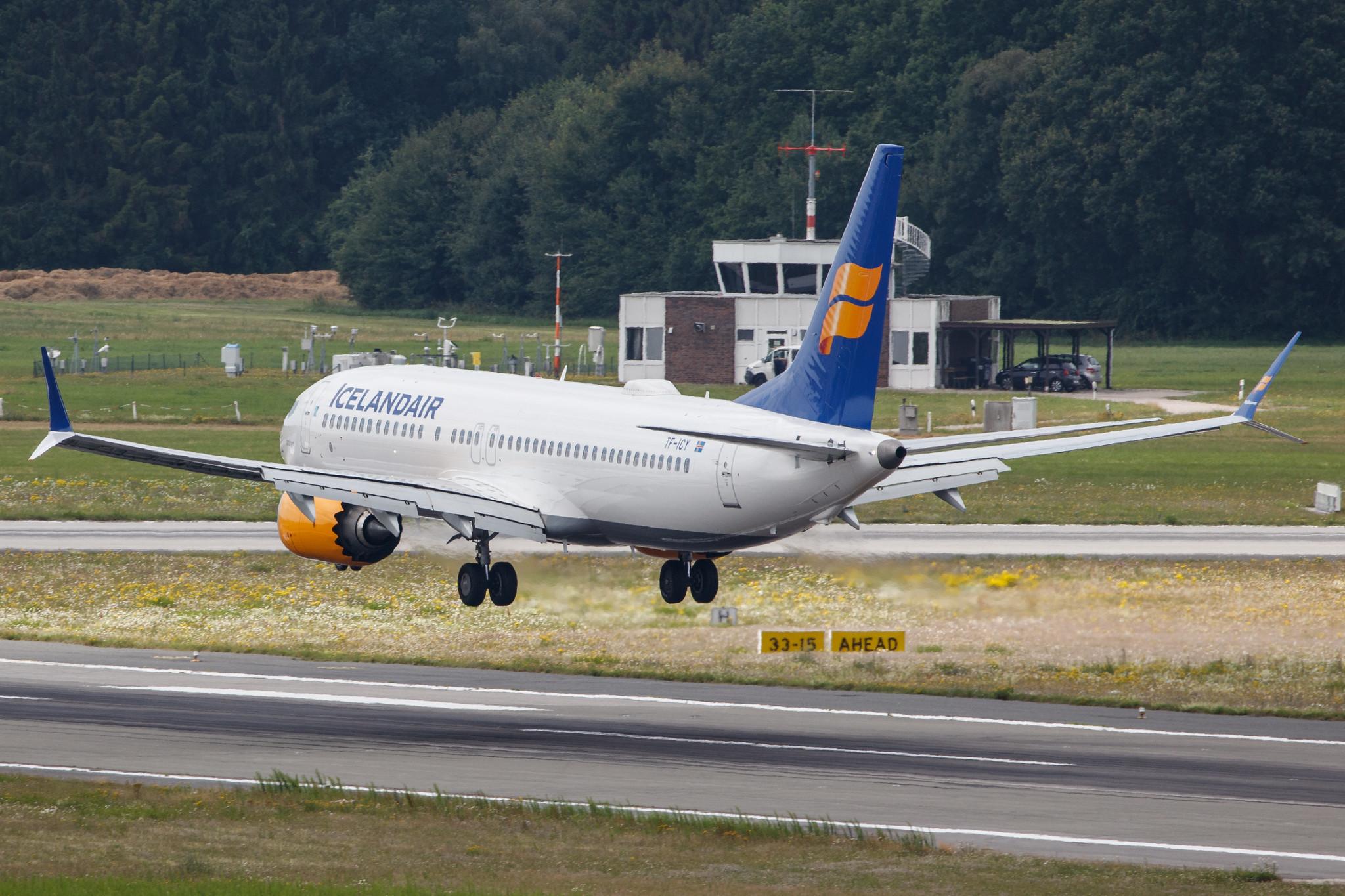 Hamburg Airport: Icelandair (FI / ICE) |  Boeing 737 MAX 8 B38M | TF-ICY | MSN 44354