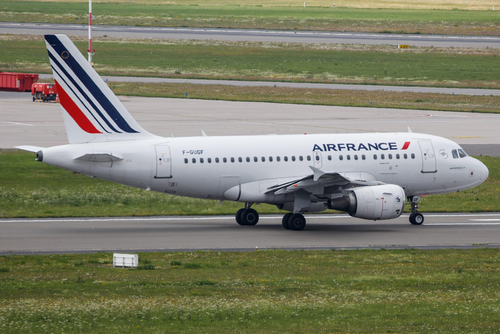 Hamburg Airport: Air France (AF / AFR) |  Airbus A318-111 A318 | F-GUGF | MSN 2109