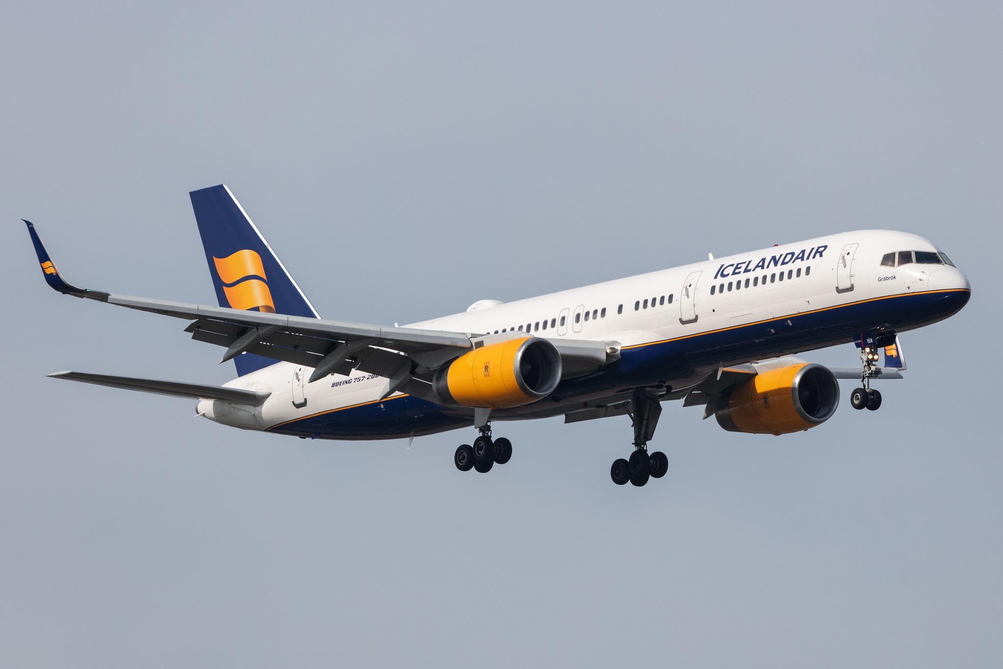 Amsterdam Schiphol: Icelandair (FI / ICE) |  Boeing 757-256 B752 | TF-ISV | MSN 26247