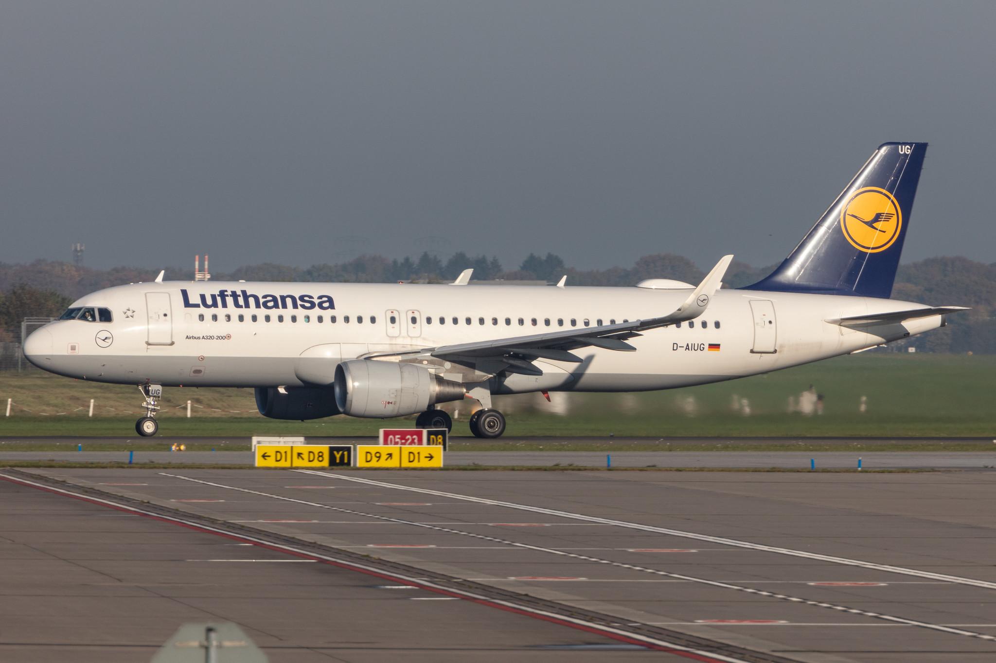 Hamburg Airport: Lufthansa (LH / DLH) |  Airbus A320-214 A320 | D-AIUG | MSN 6202