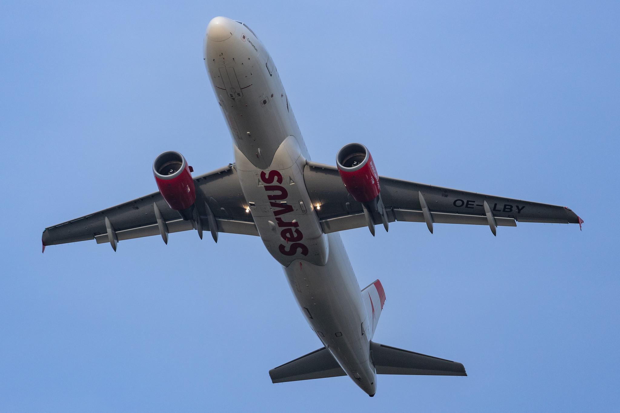 Hamburg Airport: Swiss (LX / SWR) |  Airbus A320-214 A320 | HB-IJJ | MSN 0585