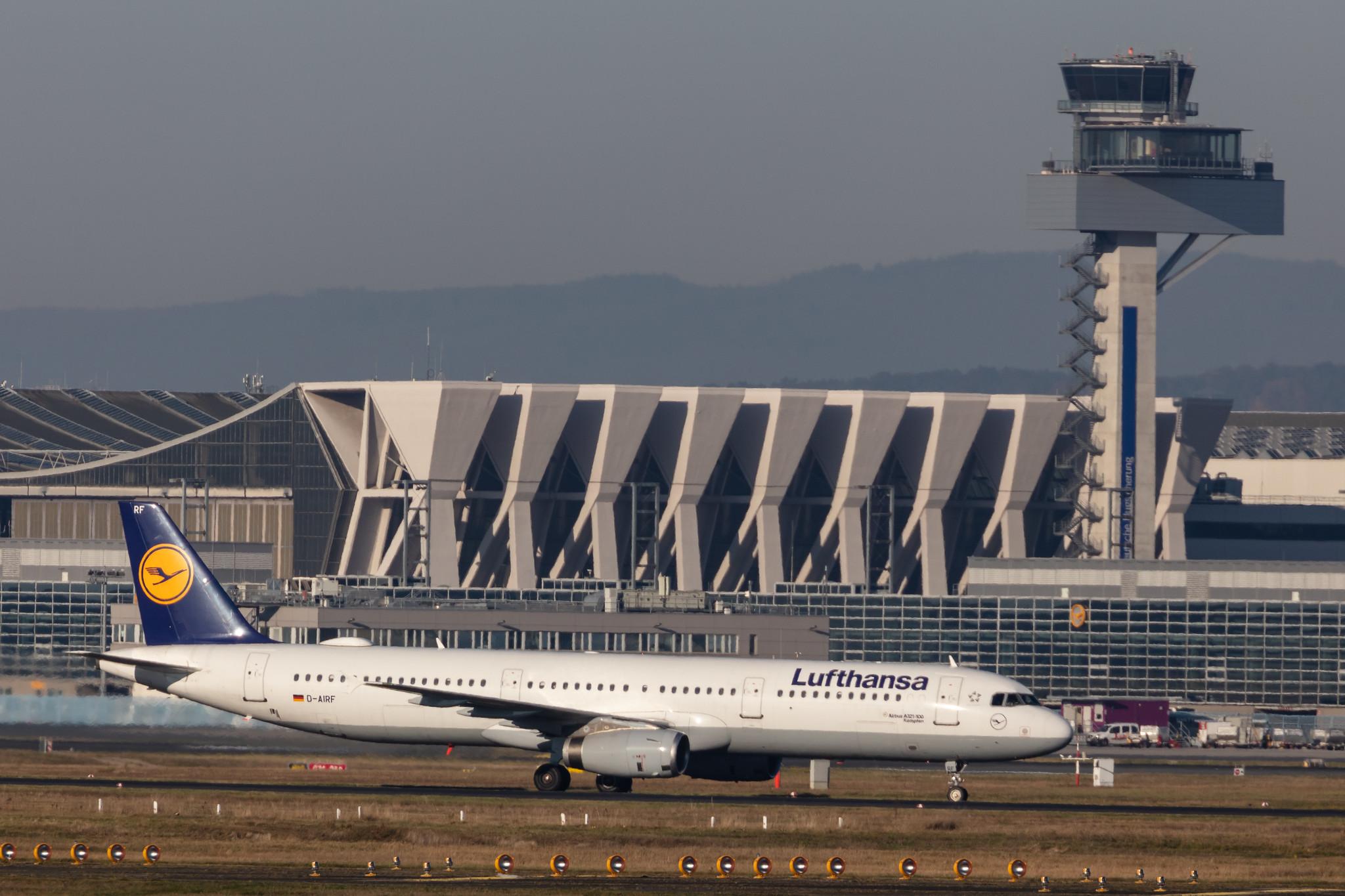 Frankfurt Airport: Lufthansa (LH / DLH) |  Airbus A321-131 A321 | D-AIRF | MSN 0493