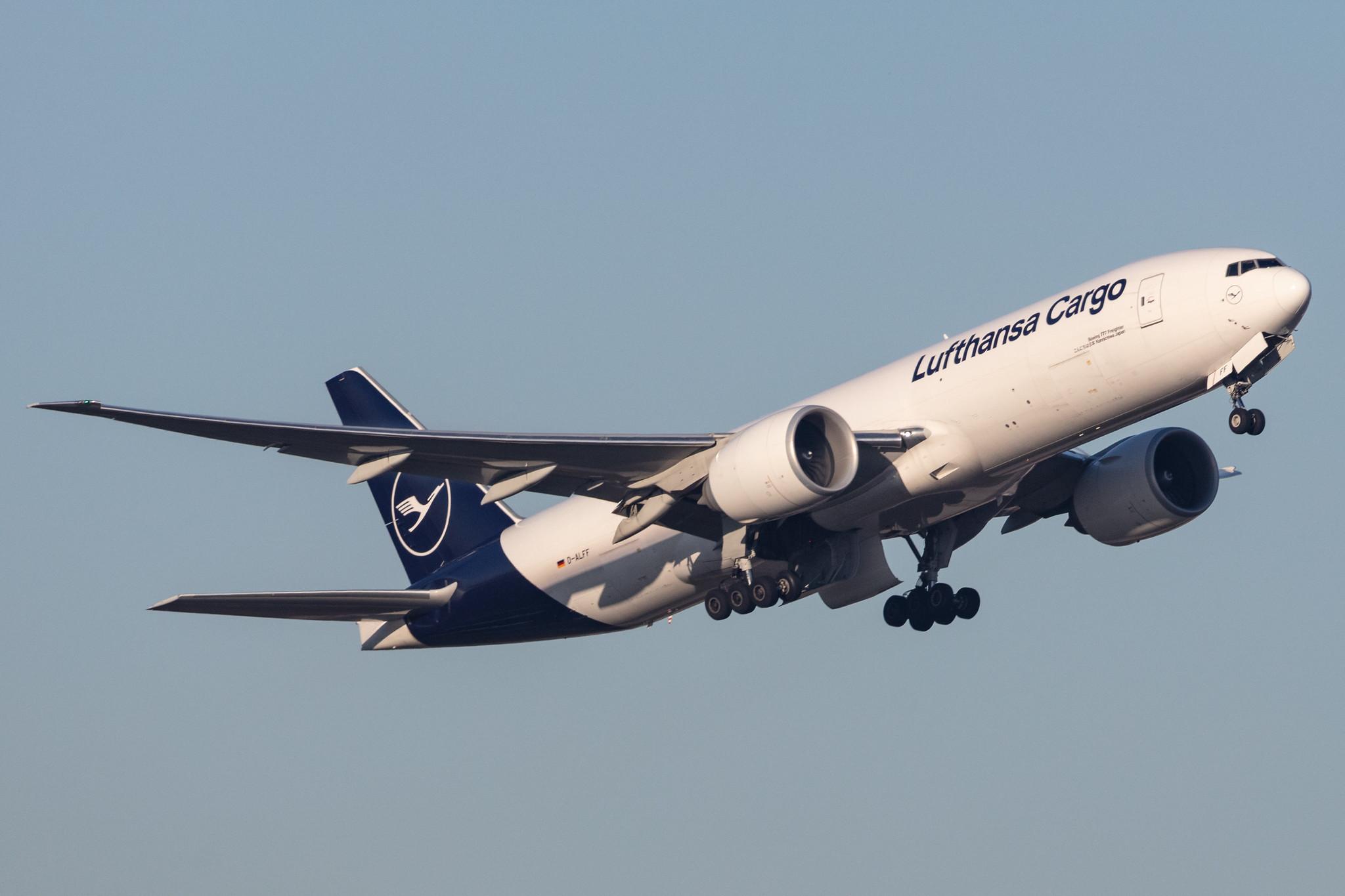 Frankfurt Airport: Lufthansa Cargo (/ GEC) |  Boeing 777-F B77L | D-ALFF | MSN 66089
