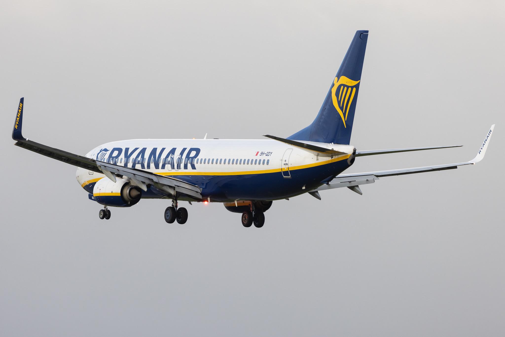 Hamburg Airport: Ryanair (FR / RYR) | Operator: Malta Air |  Boeing 737-8AS B738 | 9H-QDY | MSN 44781