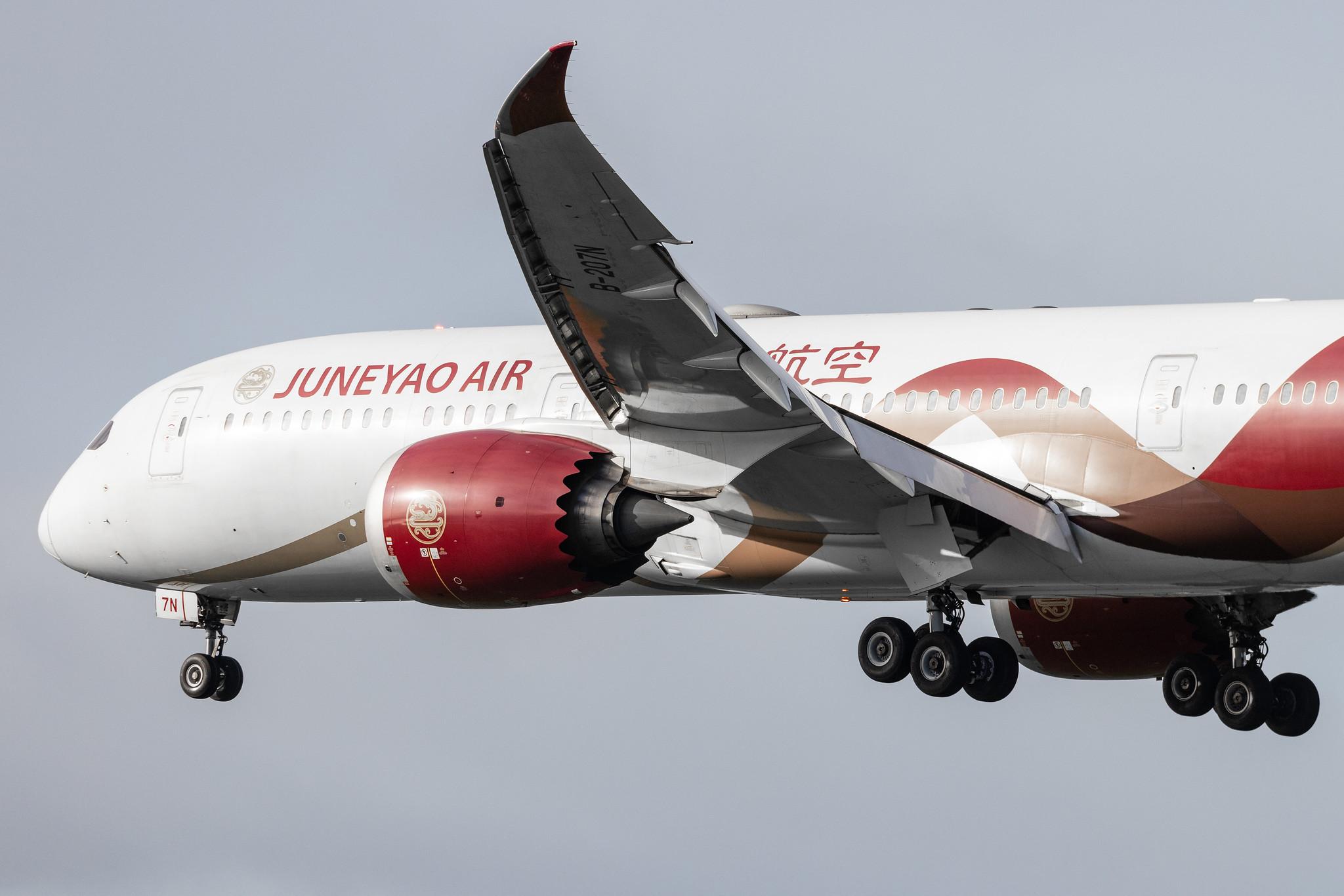 Hamburg Airport: Juneyao Air (HO / DKH) |  Livery: Chinese Silk Ribbon Livery |  Boeing 787-9 Dreamliner B789 | B-207N | MSN 64313