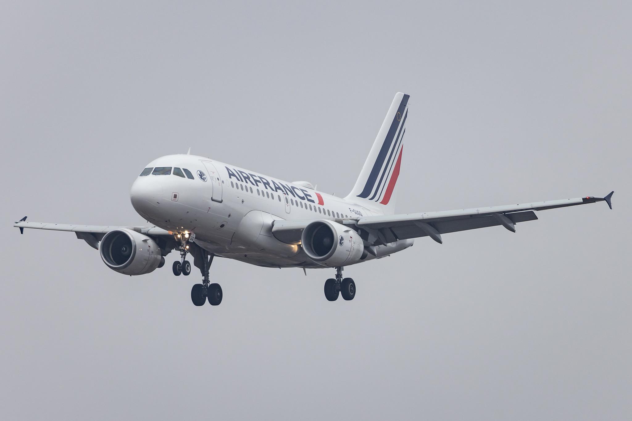 Hamburg Airport: Air France (AF / AFR) |  Airbus A318-111 A318 | F-GUGQ | MSN 2972
