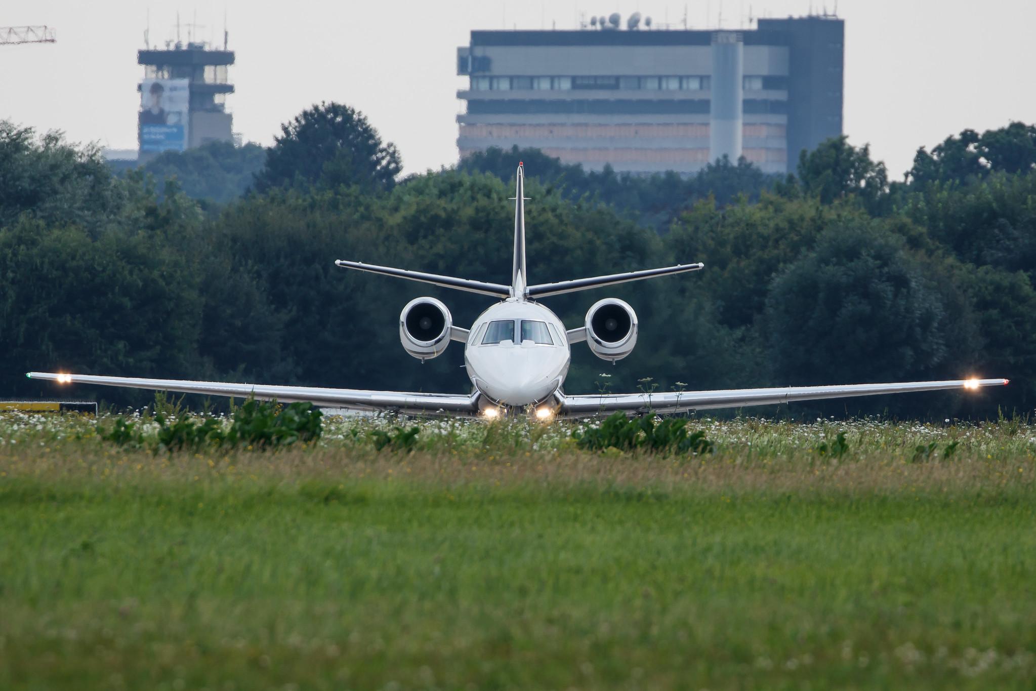 Hamburg Airport: Private owner |  Cessna 560XLS Citation Excel + C56X | D-CFFF | MSN 560-6170