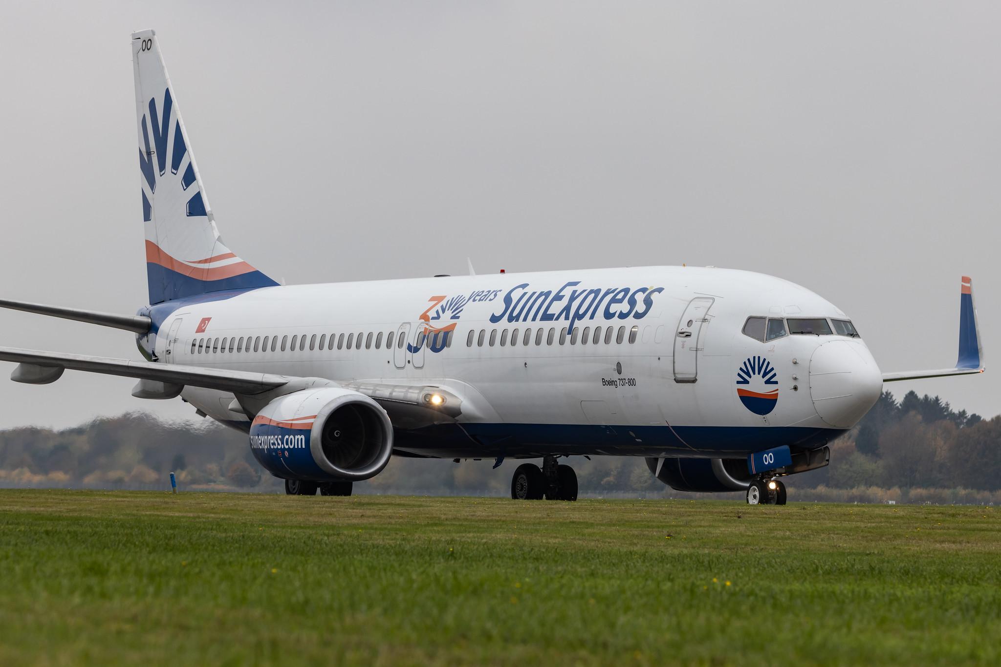 Hamburg Airport: SunExpress (XQ / SXS) |  Boeing 737-8AS B738 | TC-SOO | MSN 33558