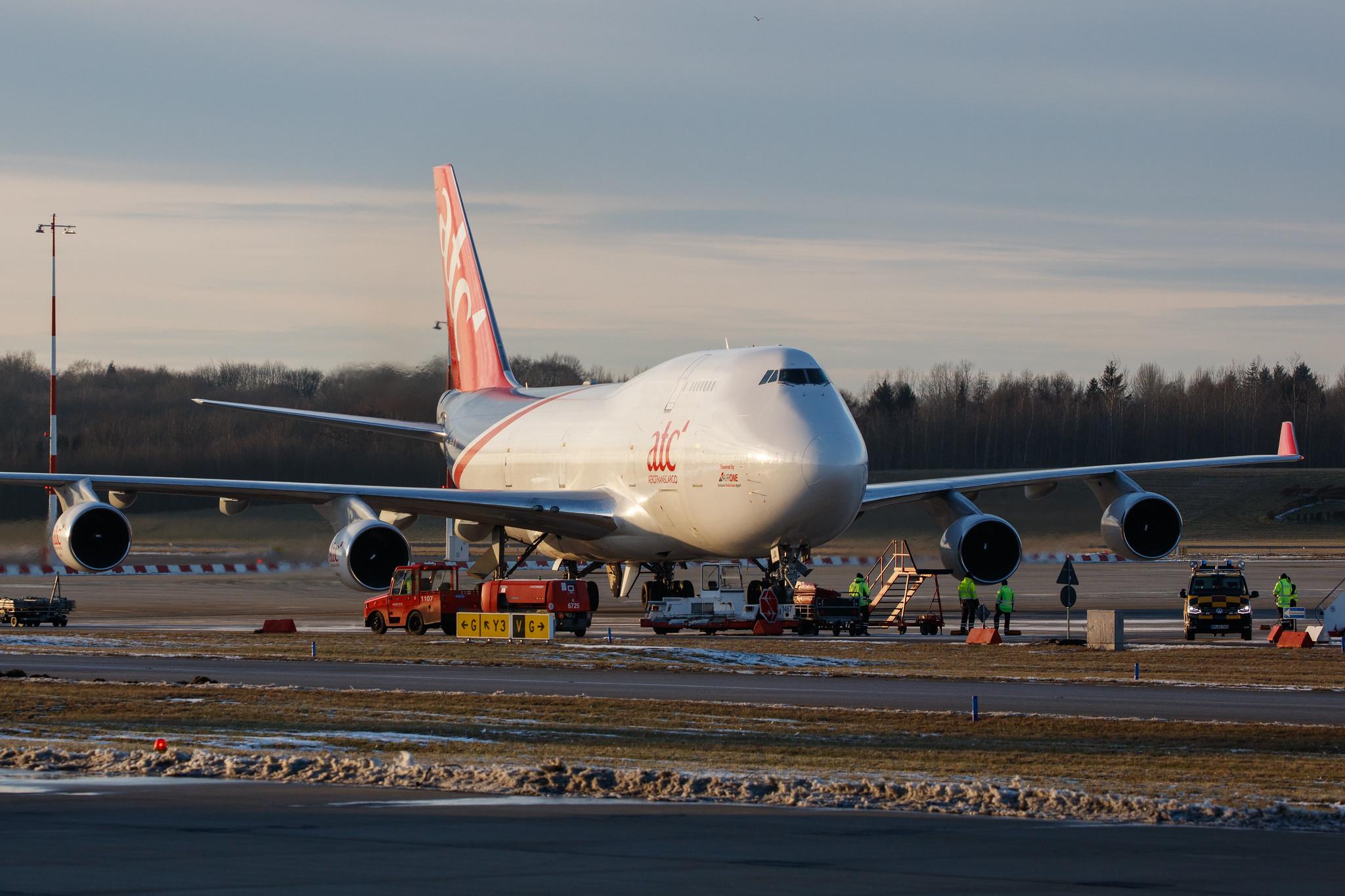 Hamburg Airport: Aerotranscargo (/ ATG) |  Boeing 747-412(BDSF) B744 | ER-JAI | MSN 26562