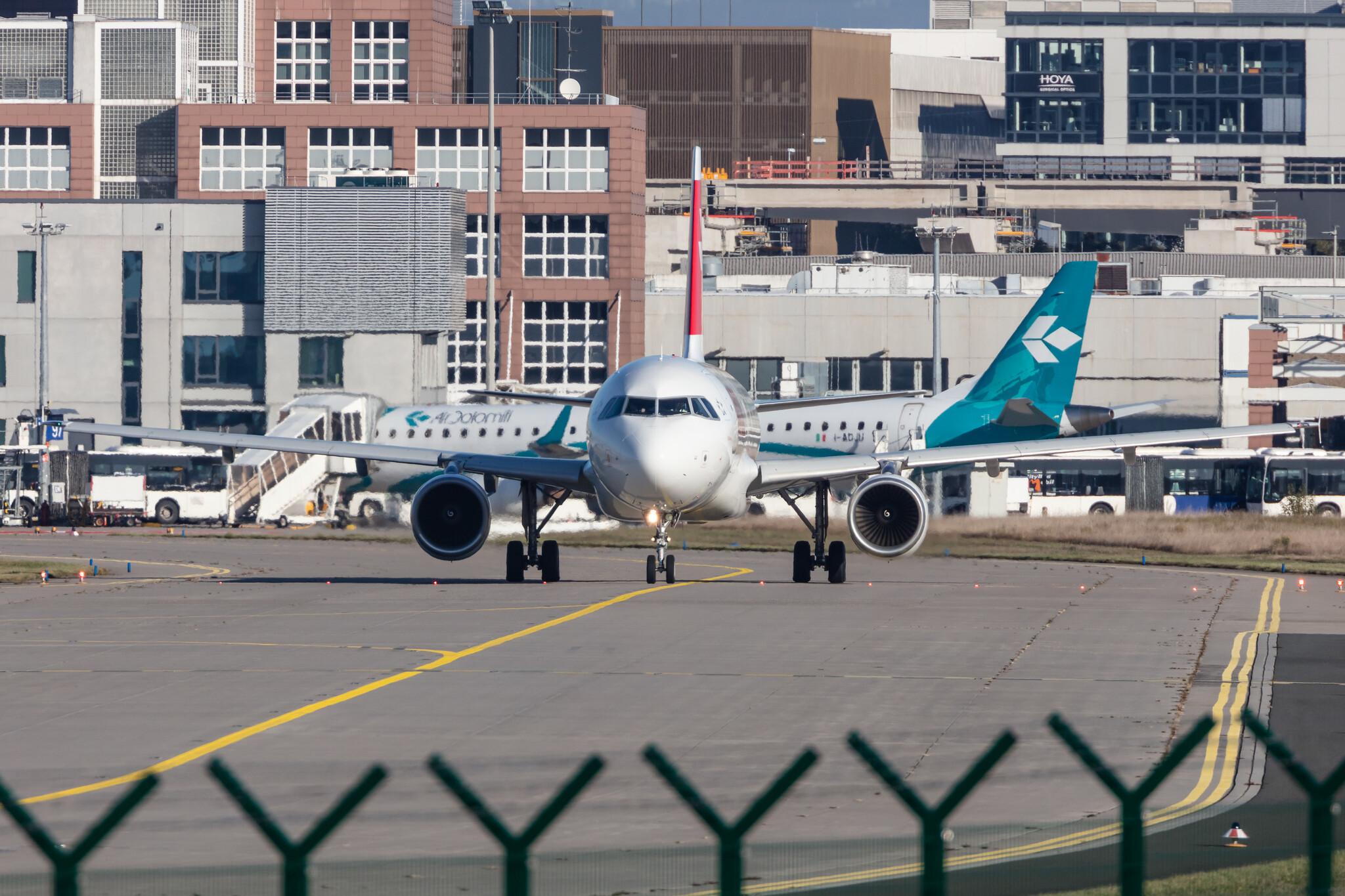 Frankfurt Airport: Swiss (LX / SWR) |  Airbus A320-214 A320 | HB-IJJ | MSN 0585
