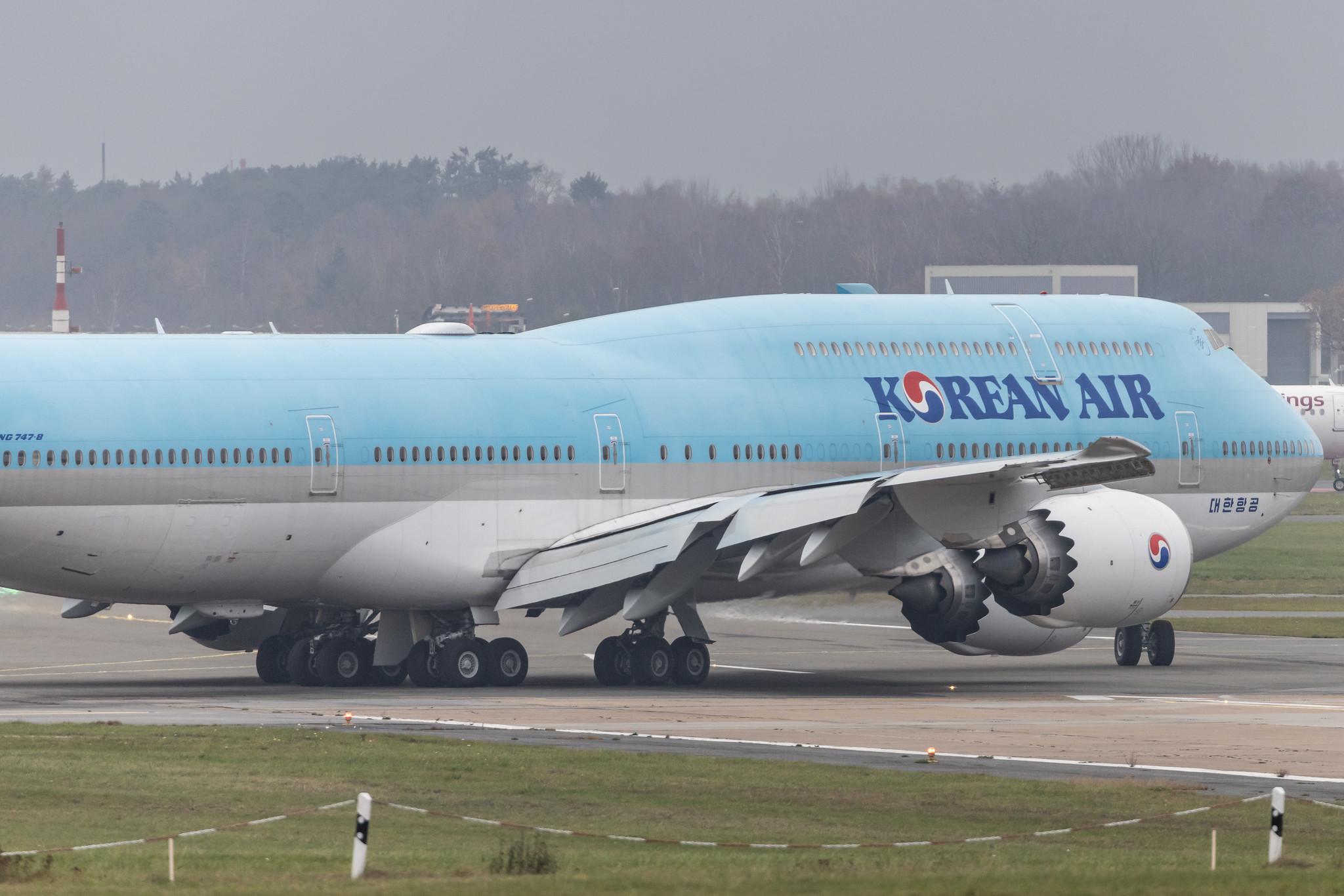 Hamburg Airport: Korean Air (KE / KAL) |  Boeing 747-8B5 B748 | HL7643 | MSN 60410