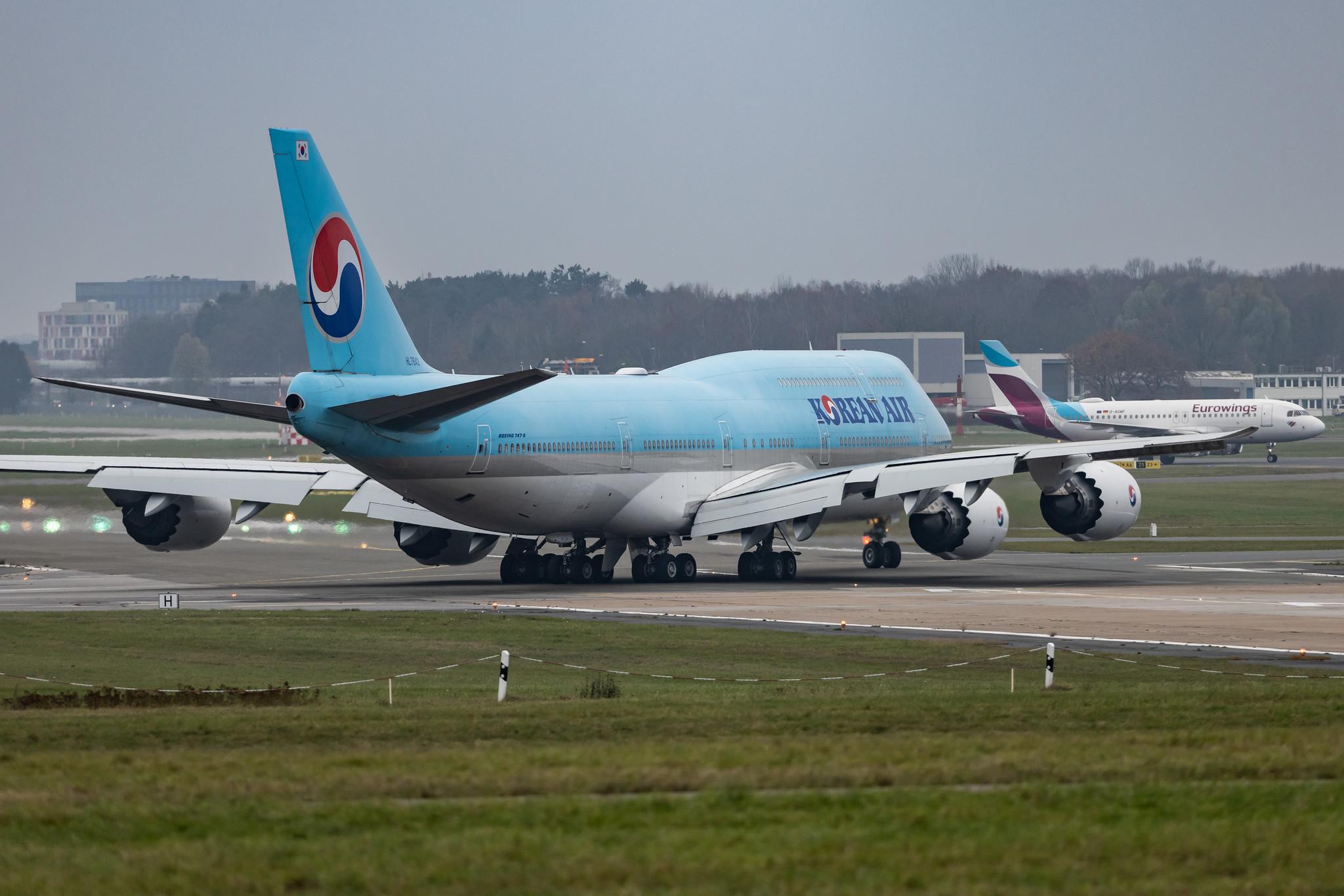 Hamburg Airport: Korean Air (KE / KAL) |  Boeing 747-8B5 B748 | HL7643 | MSN 60410