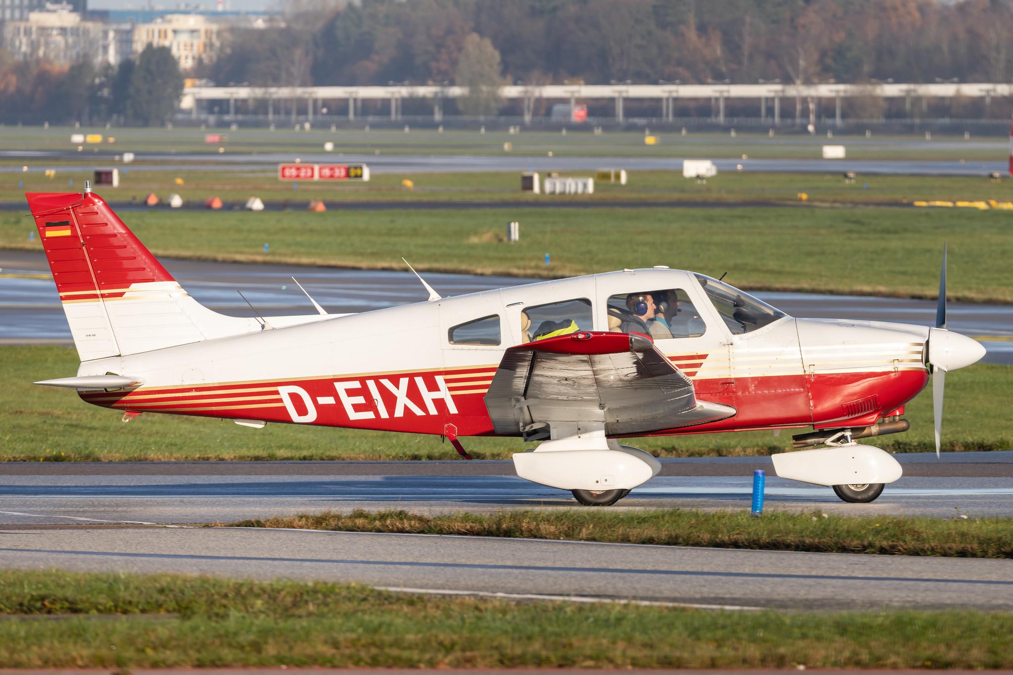 Hamburg Airport: Private owner |  Piper PA-28-181 Archer II P28A | D-EIXH | MSN 2890191