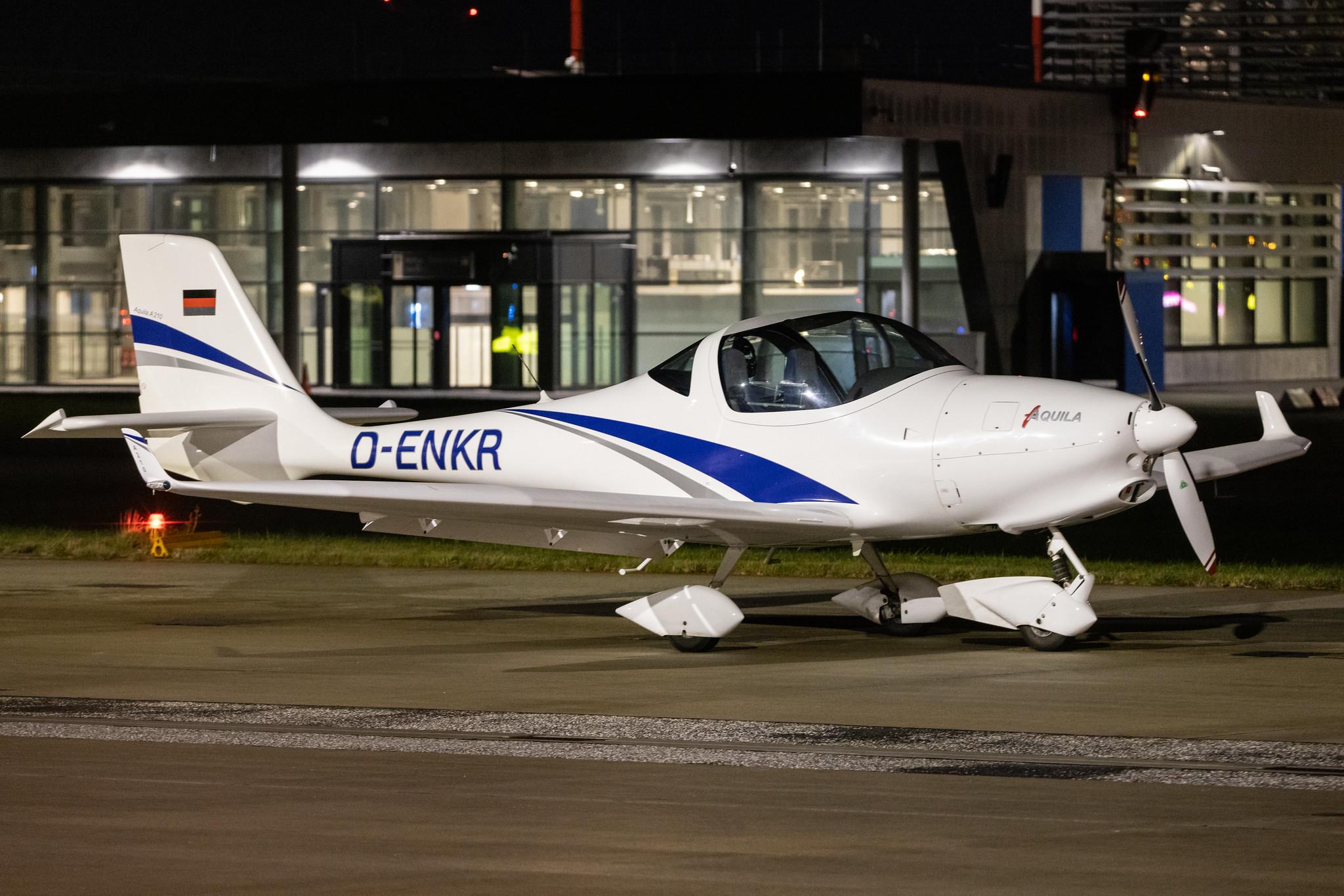 Hamburg Airport: Private owner |  Aquila A210 A210 | D-ENKR | MSN AT01-189 L1P
